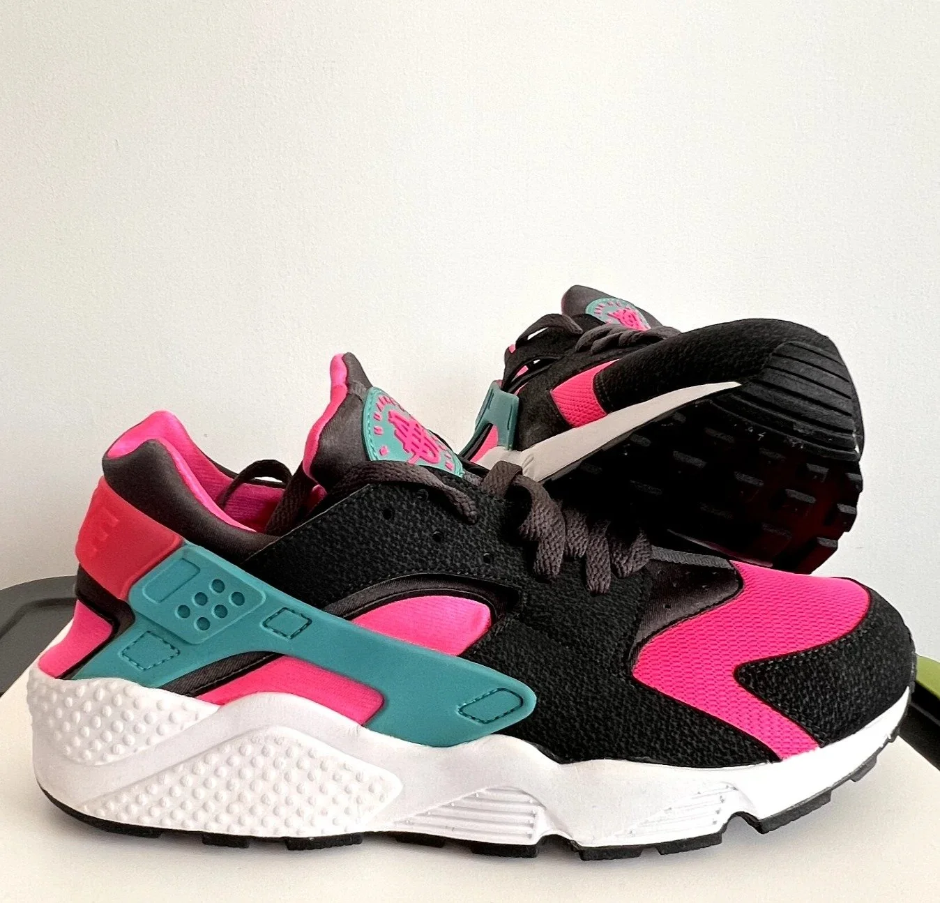 Nike Air Huarache Hyper Pink/Dusty Cactus - WORN TWICE WITH BOX | Size 11