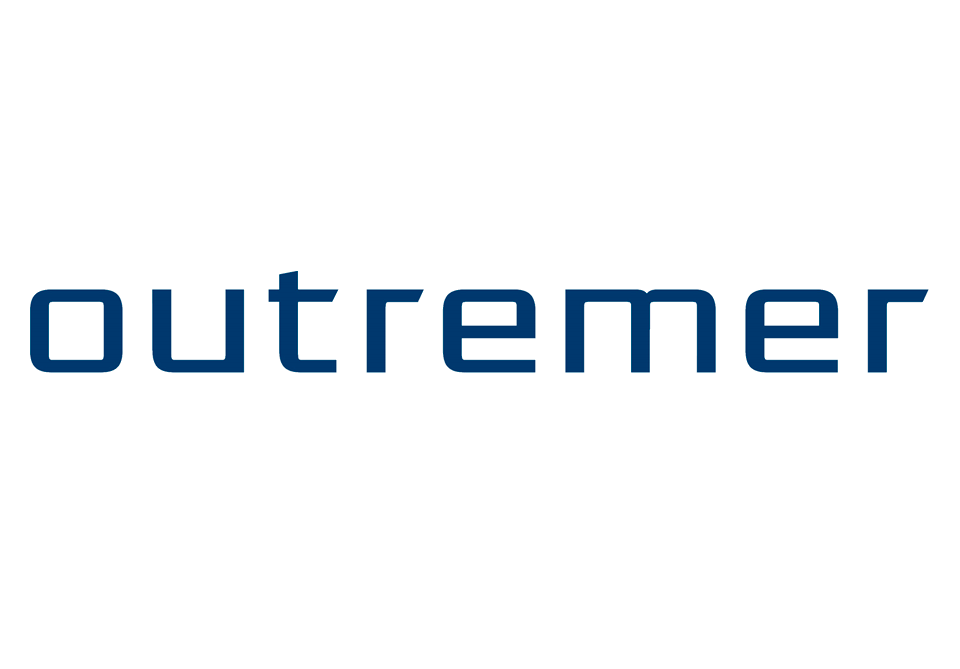 Logo de la marque Outremer Catamarans.