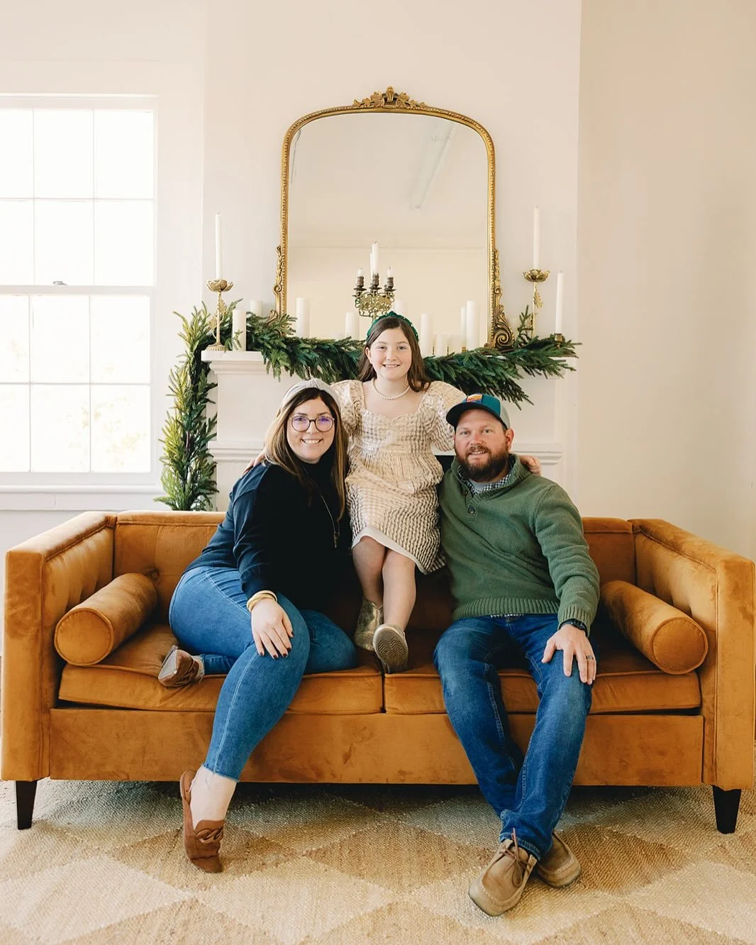 On this beautiful Christmas Day, my heart is full of gratitude. This year has been hard but full of love, and incredible support from the best friends and family. I&rsquo;m so thankful for every new memory made this year!! 

Here&rsquo;s to the ones 