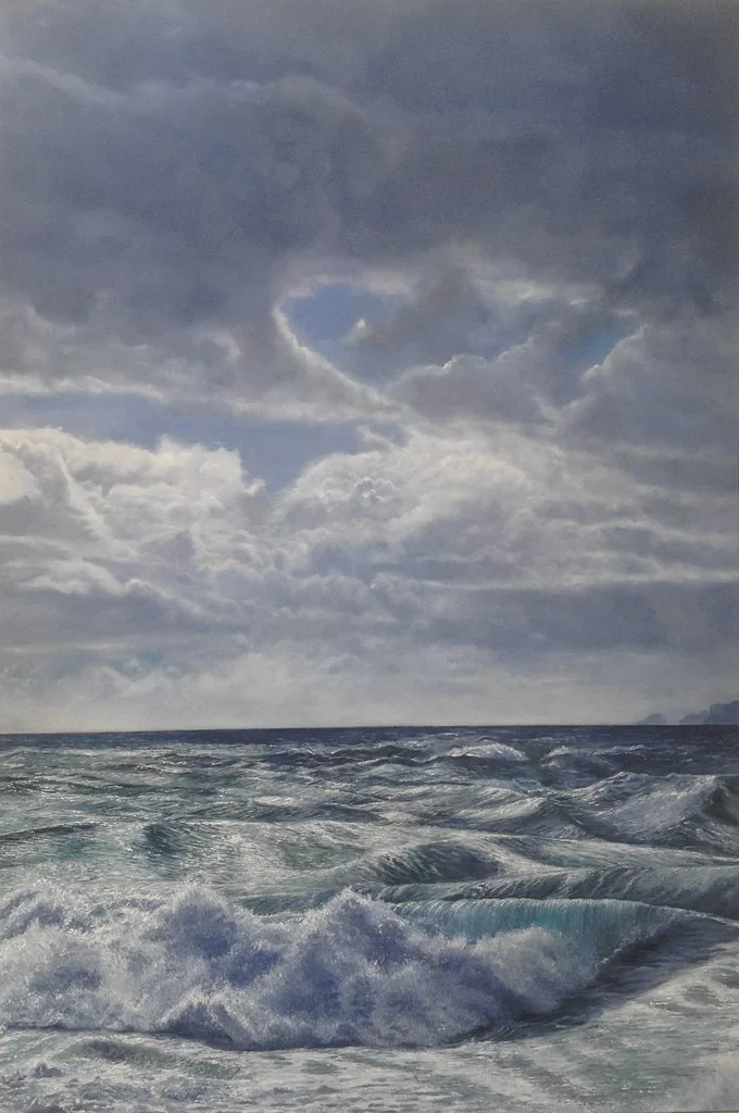 Hochformatiges Seestück von Lars Reiffers mit aufgewühltem Meer, Brandung und dramatischem Wolkenhimmel.