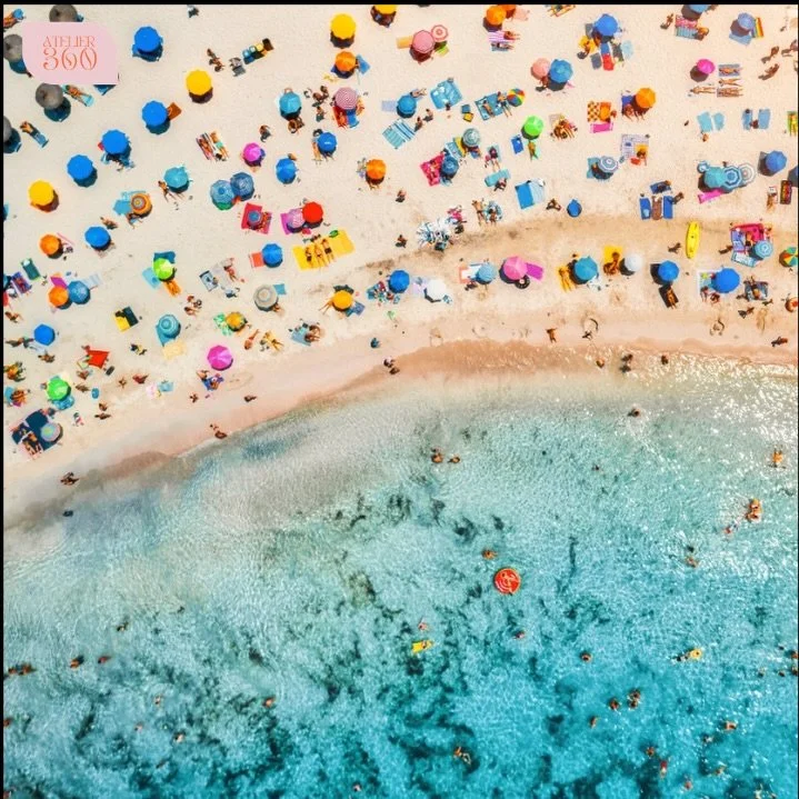 From a distance it looks chaotic.
Up close it&rsquo;s patterns, behavior, decisions.
That&rsquo;s where strategy happens.

#BrandStrategy
#DesignThinking
#CustomerExperience