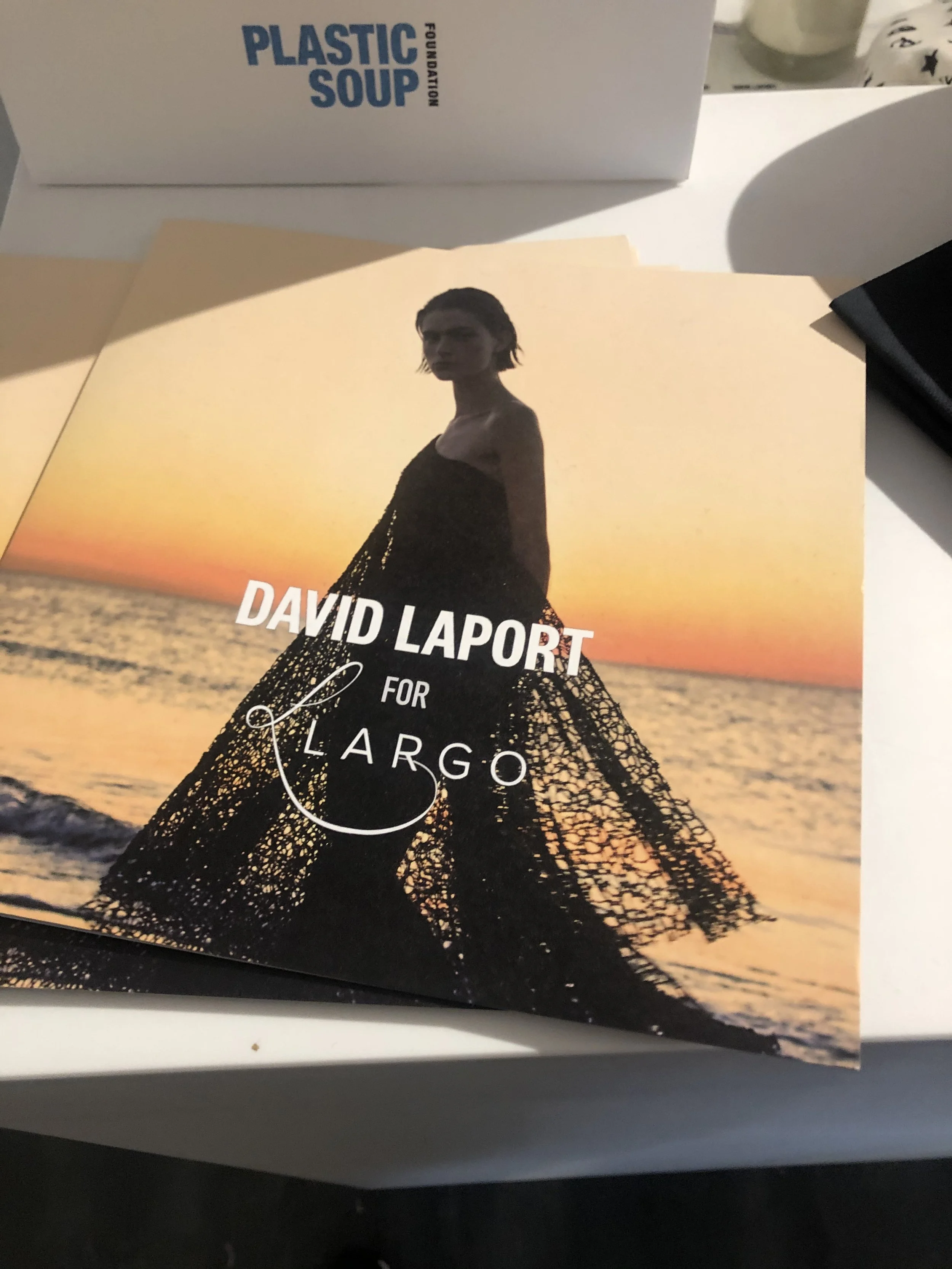 Discover the David Laport x Largo collaboration featuring live pillow making with sustainable fabrics. Design, craftsmanship and purpose come together to support the Plastic Soup Foundation..jpg
