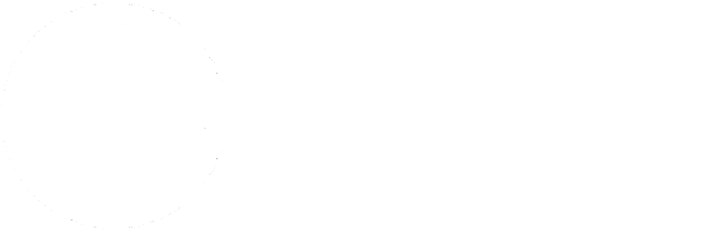 A clock shows the time as 4:47.