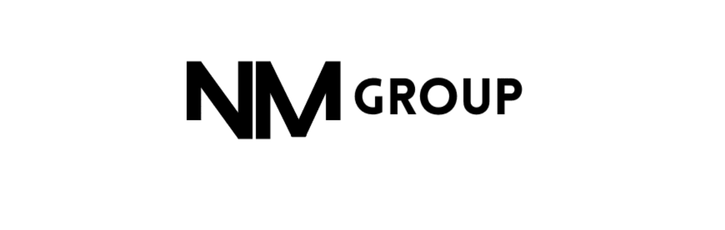 Logo avec les lettres NM en gras, suivies du mot 'GROUP' en lettres minuscules.