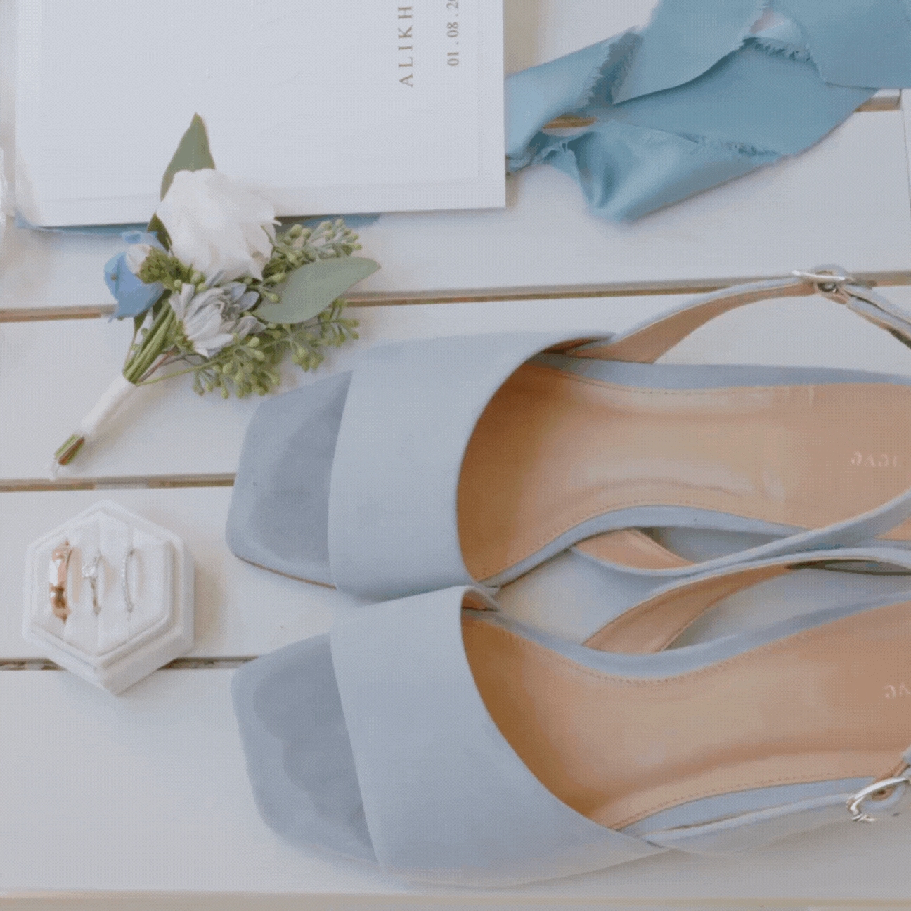 Untitled design (2).gif