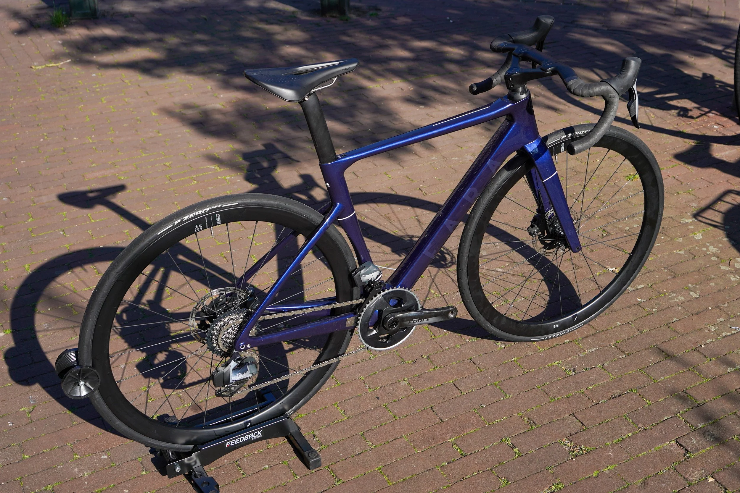 Fara RD3 in mid-night blue