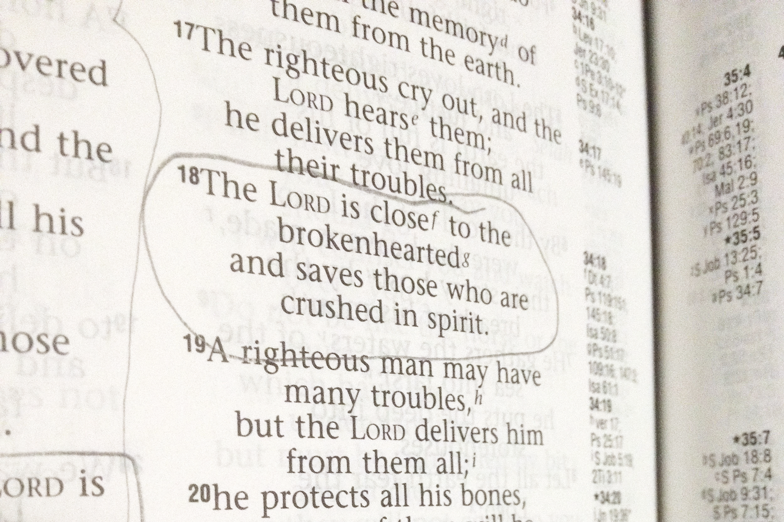 Estudio bíblico y reunión de oración