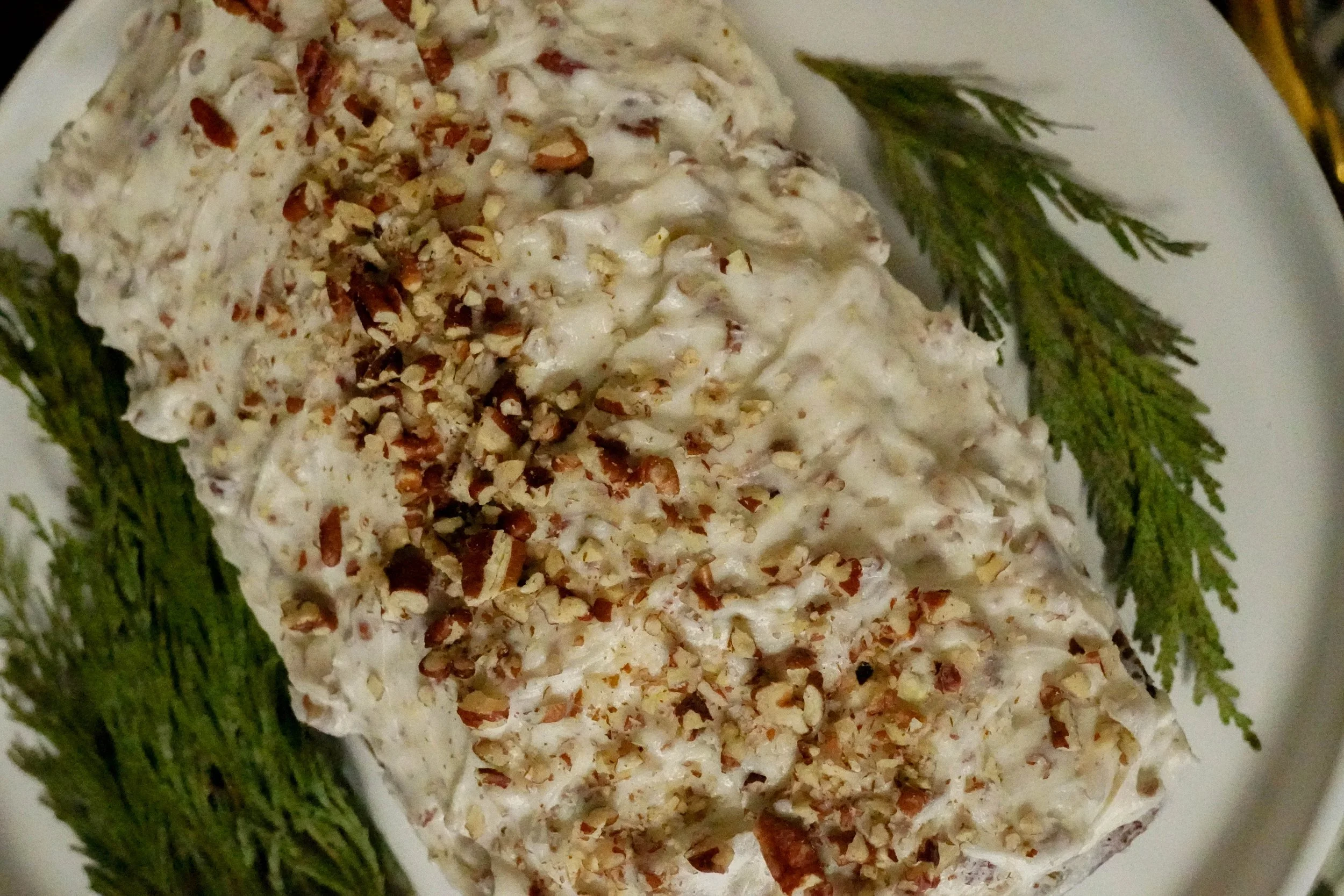 THE BUTTER PECAN POUND CAKE