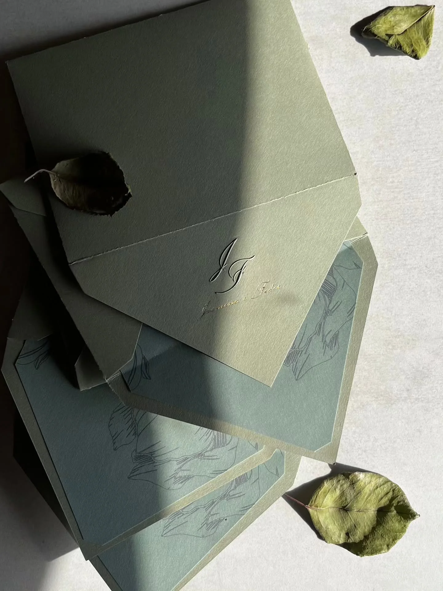 As&iacute; nos gustan los detalles 
#luxuryweddingstationery #weddinginvitation #weddingstationery