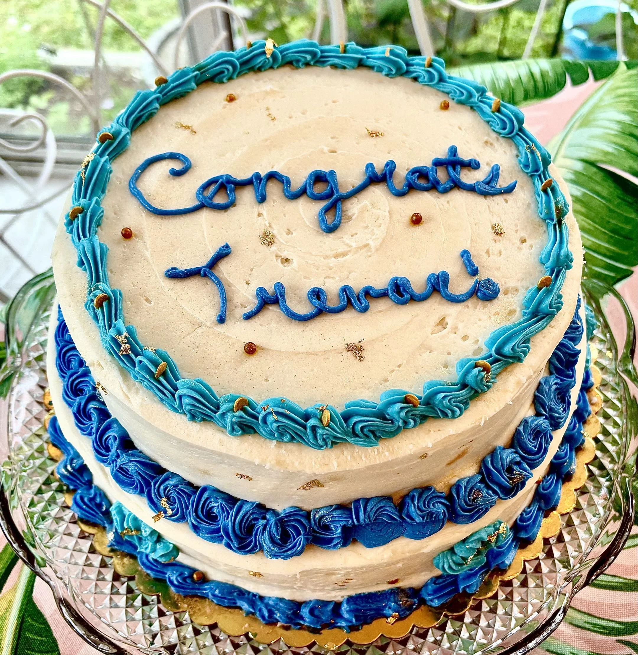 grad cake.jpg