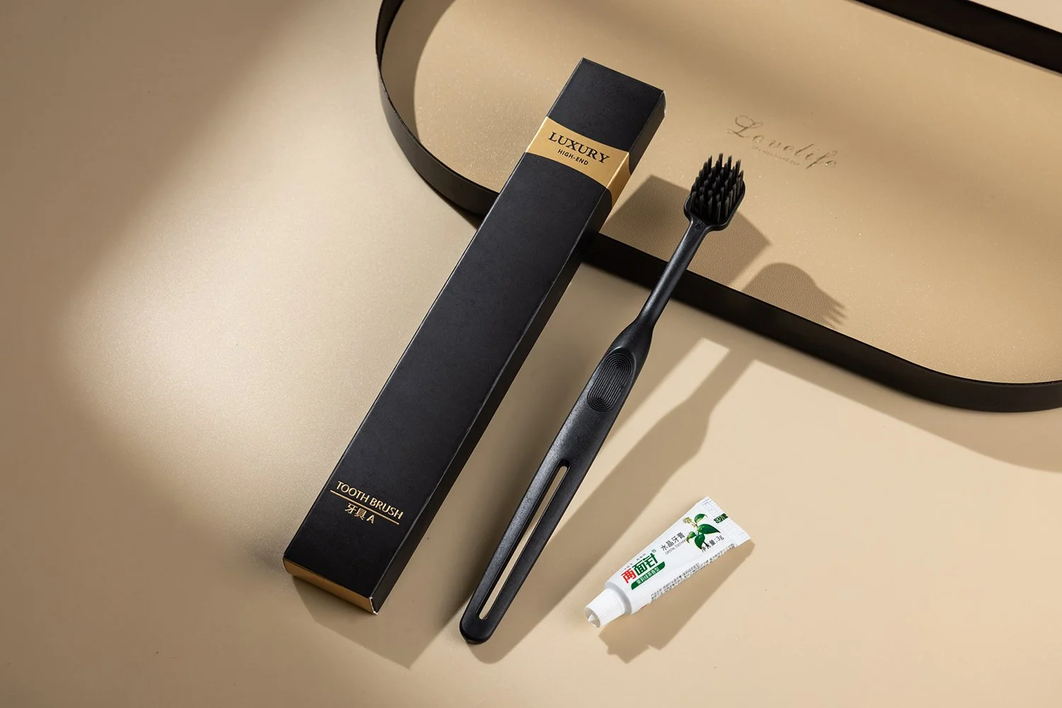 TB-010｜柄：PP（ポリプロピレン）｜毛：ソフト・ナイロン先細テーパード 0.18mm｜全長18cm｜約10.3g/本｜ブラック（柄）・ブラック（毛）｜名入れ印刷可（紙箱／OPP個包装／紙袋）