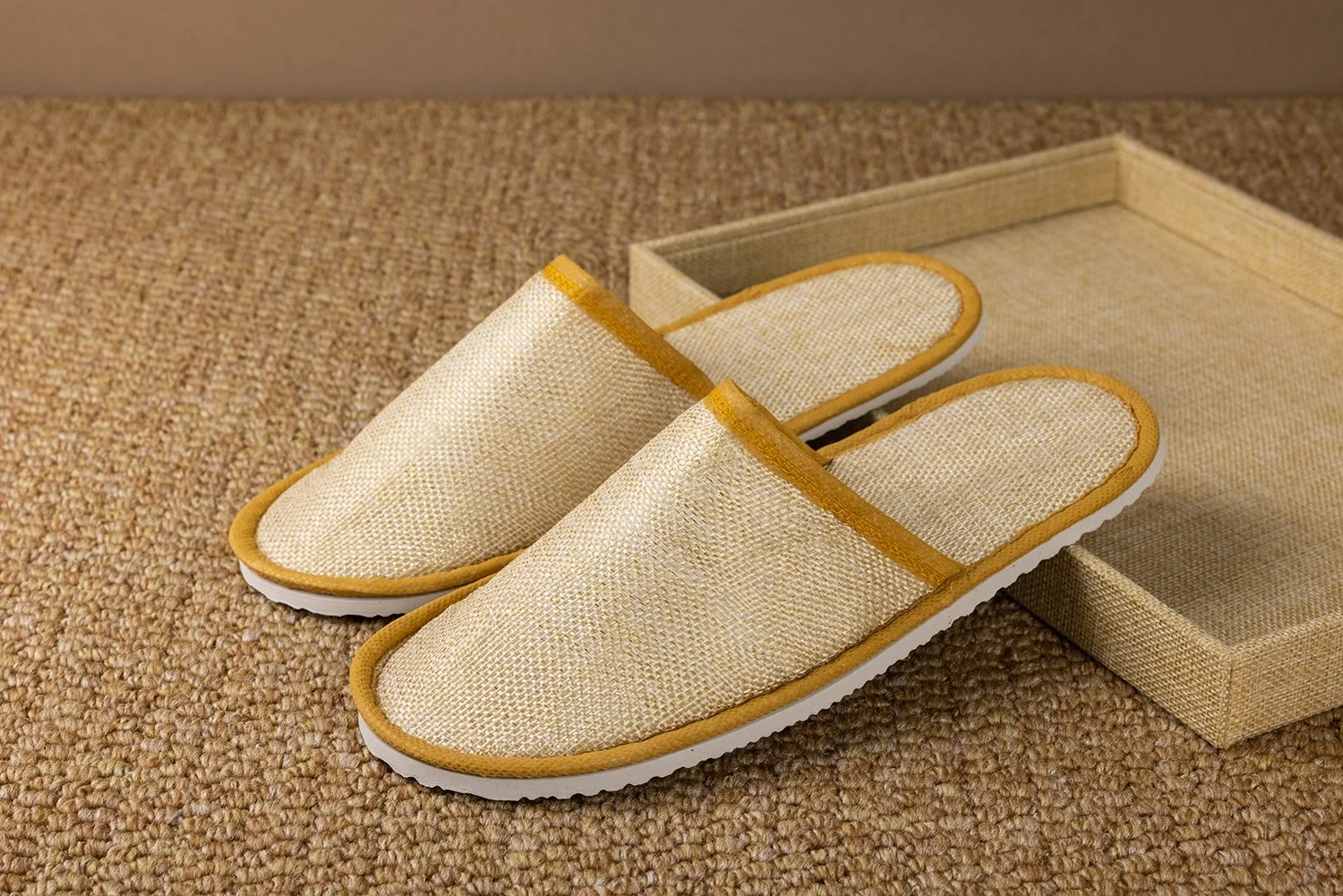 SL-009 薄手リネン調（ベージュ）｜表面：リネン調織り生地｜底材：EVA｜全長280mm｜サンプル展示