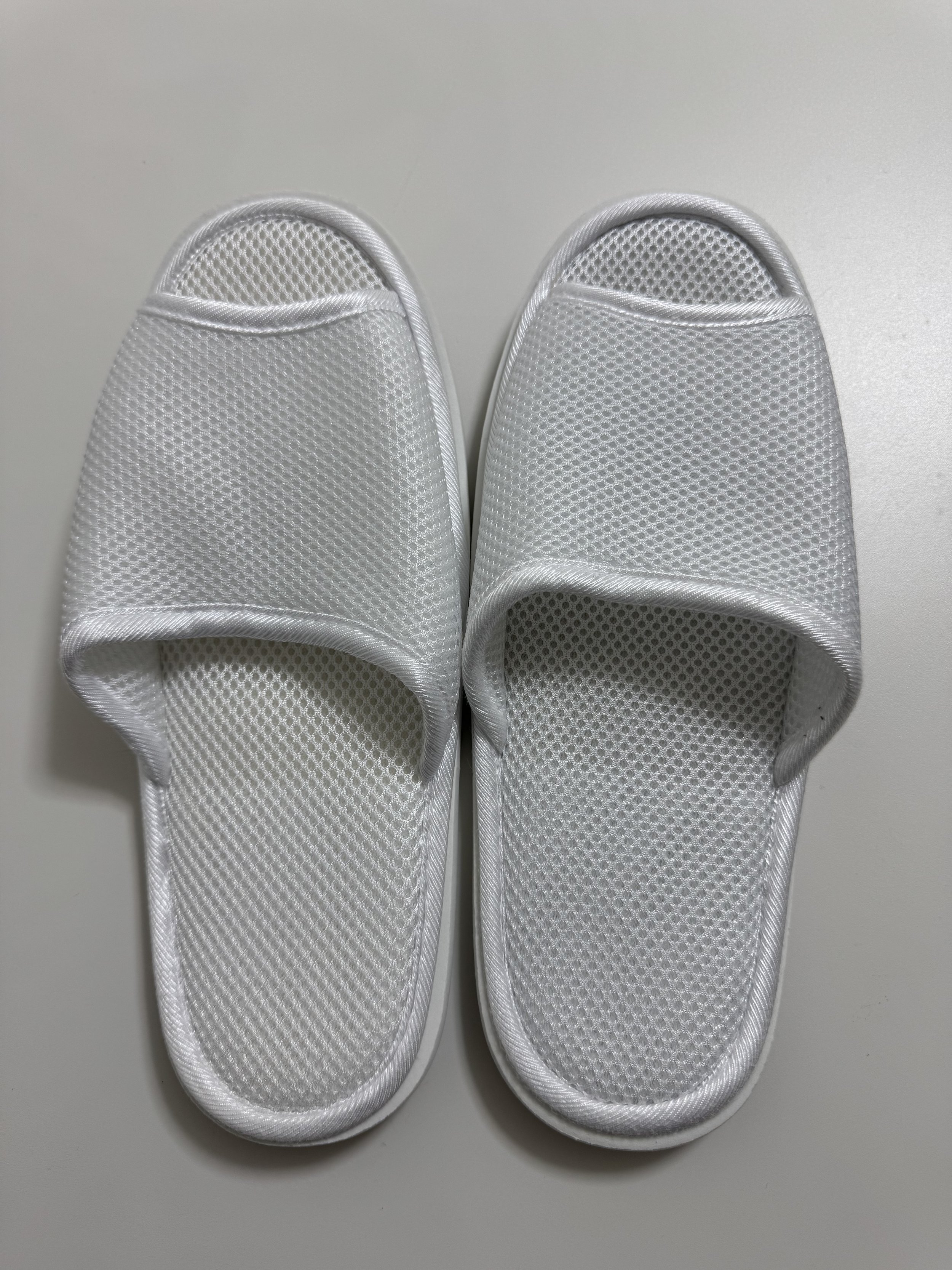 オーダーメイドのメッシュ生地｜厚手EVA底（クッション性・滑りにくい）｜客室標準タイプ｜既存取引先向けサンプル