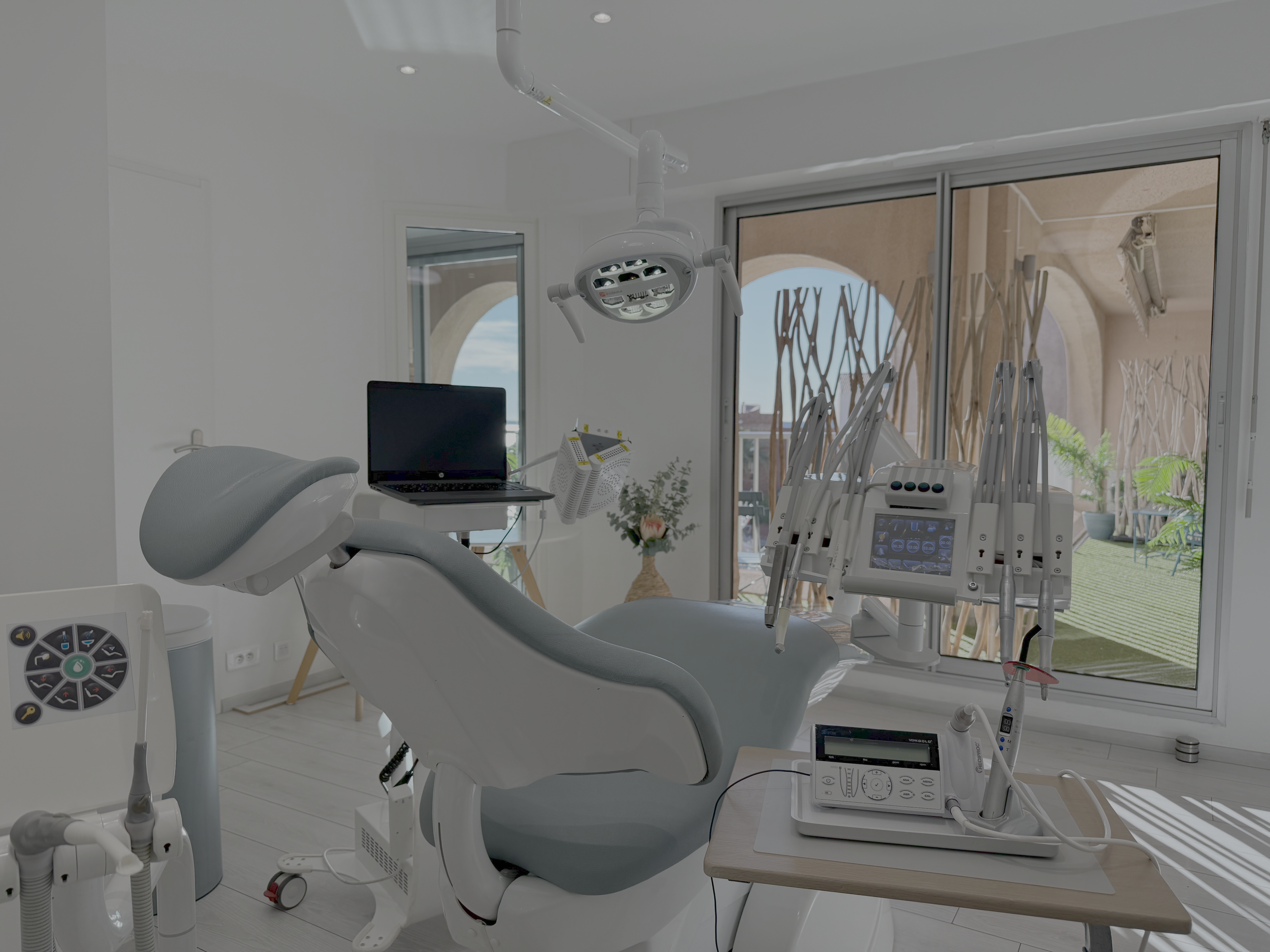 Salle de soin dentaire, Cabinet Dentaire du Port Hyeres, Delphine Prestat et Arthur Mathaut