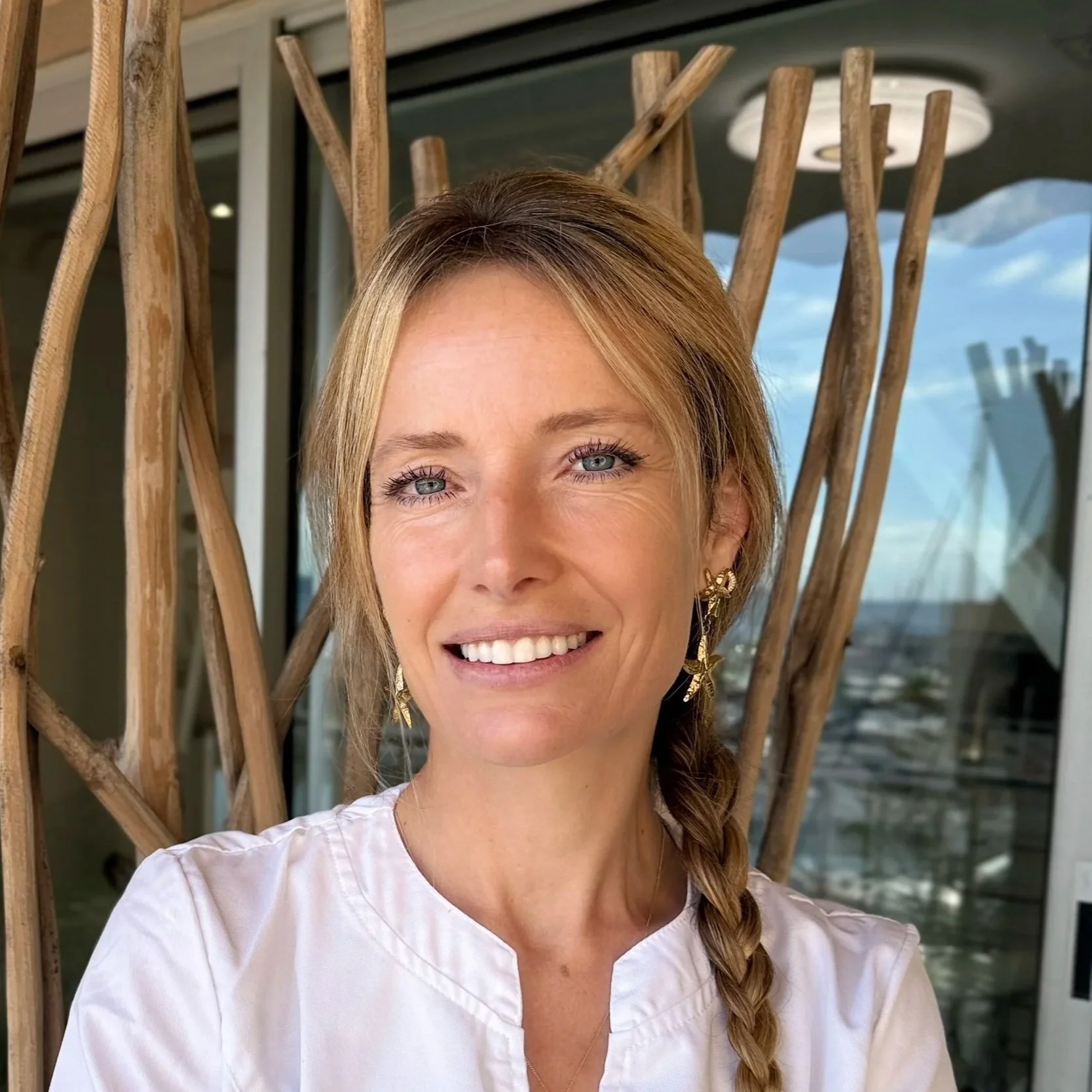 Dr Delphine Prestat, Chirurgien dentiste omnipraticienne, cabinet du port Hyeres