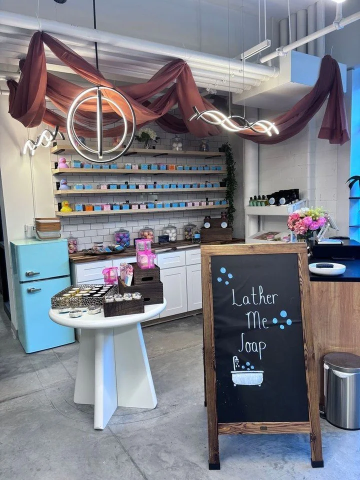 Say hello to our newest vendor, Lather Me Soap Co, now at the Hershey Fresh Market 🫧 🧼 🛁 

This local, woman-owned business handcrafts soaps, scrubs, bath bombs, body whips, shampoo bars, and more with care in every batch. Their signature ingredie