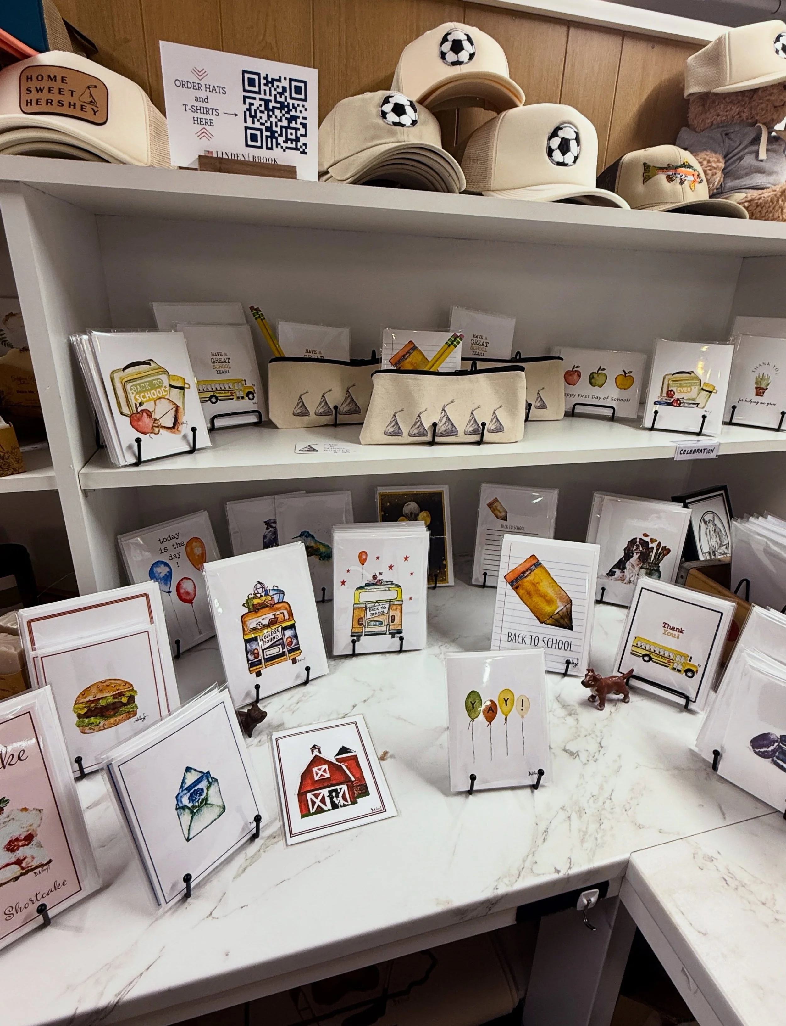Happy back to school 🚌 Skip the mass-produced stuff and give the gift of homemade this year! Handcrafted with love right here in Hershey, these one-of-a-kind pieces from @lindenbrookshoppe are the perfect way to say &ldquo;thank you&rdquo; to your f