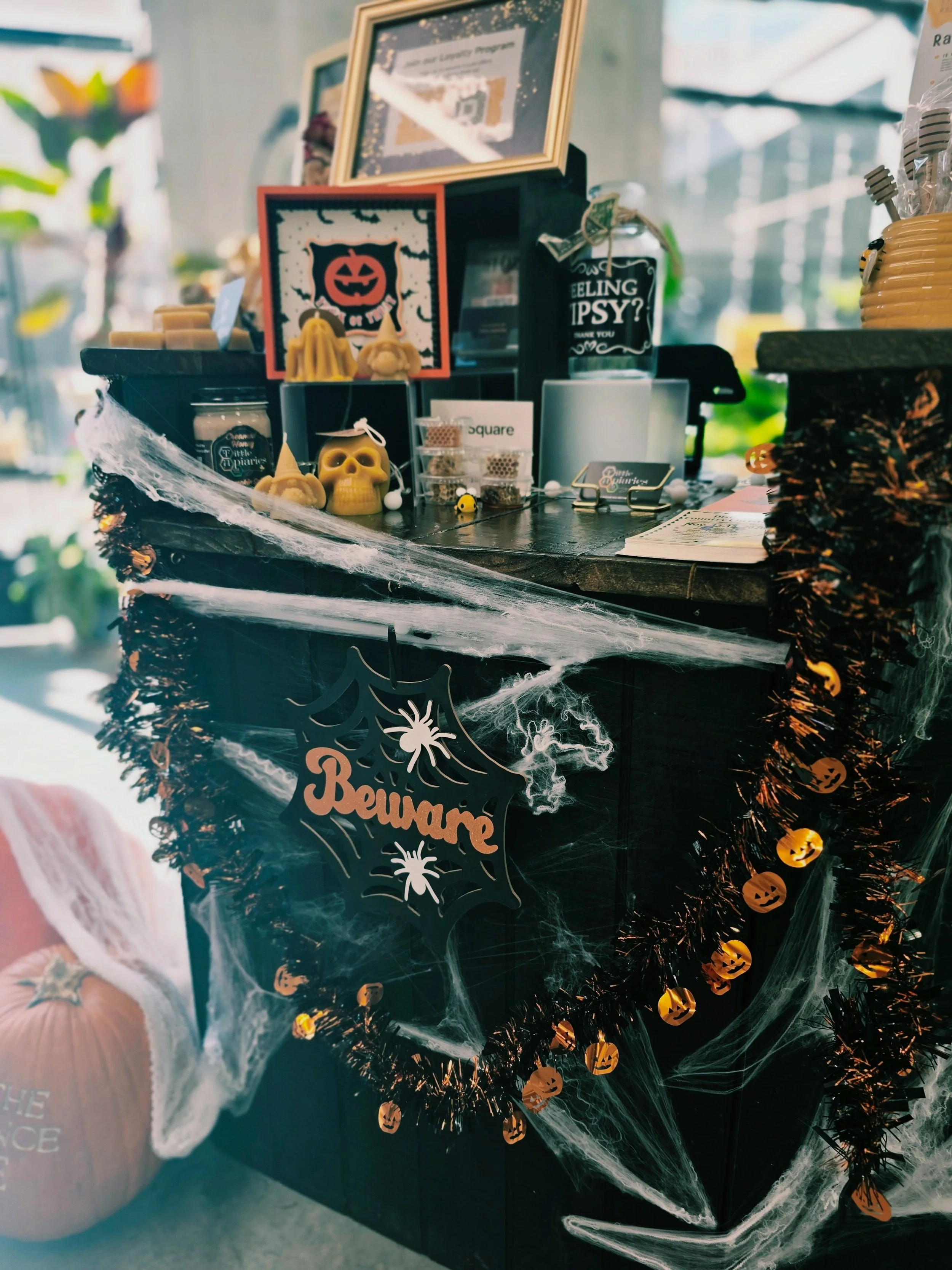 🎃👻 We can&rsquo;t wait to welcome you back to Fresh Market Hershey tomorrow for our Halloween weekend! Stop in and check out all the spooky Halloween goodies from our amazing local vendors. From treats to crafts and everything in between, there&rsq