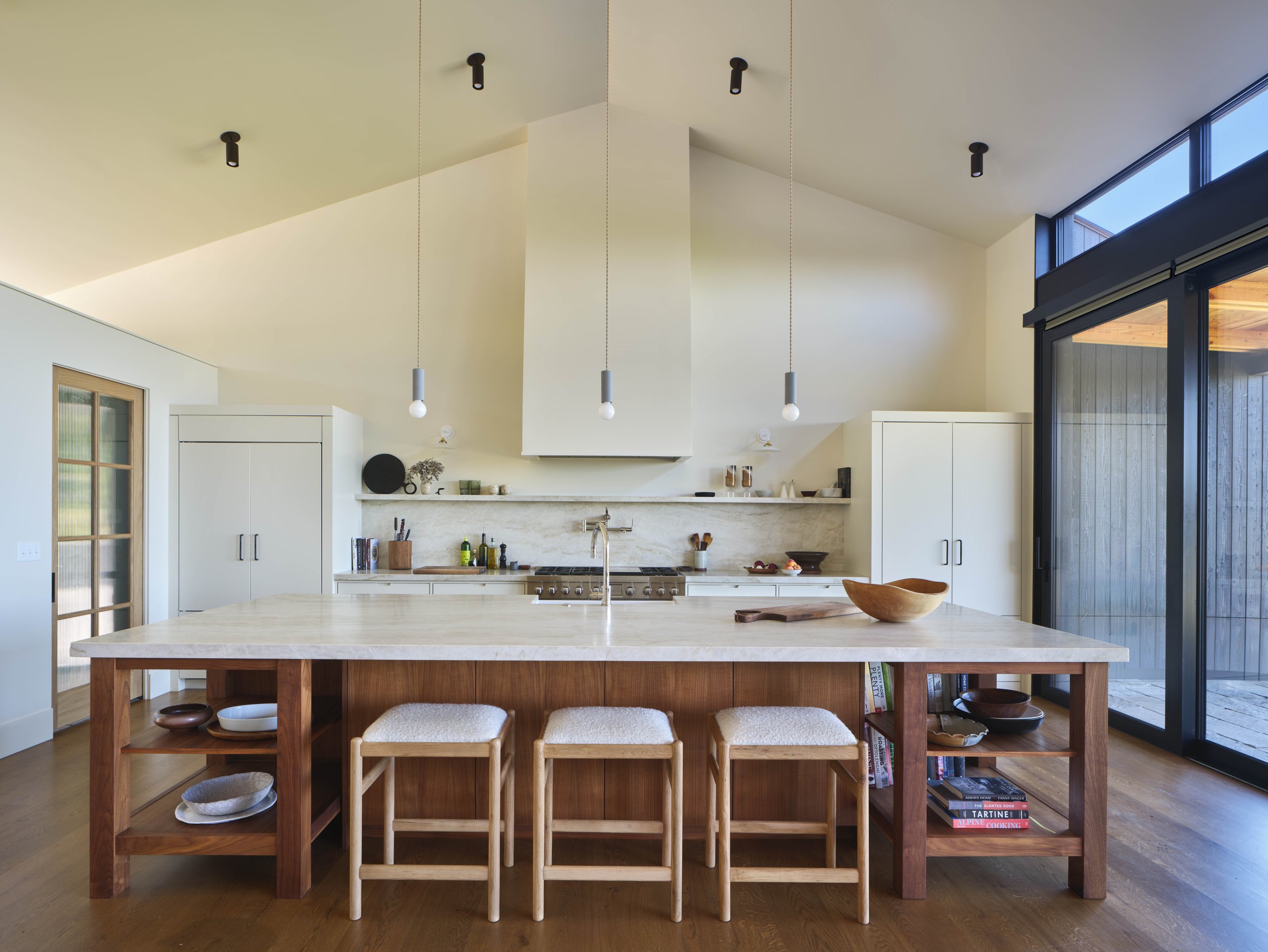 Hawthorn BB 009 low res.jpg