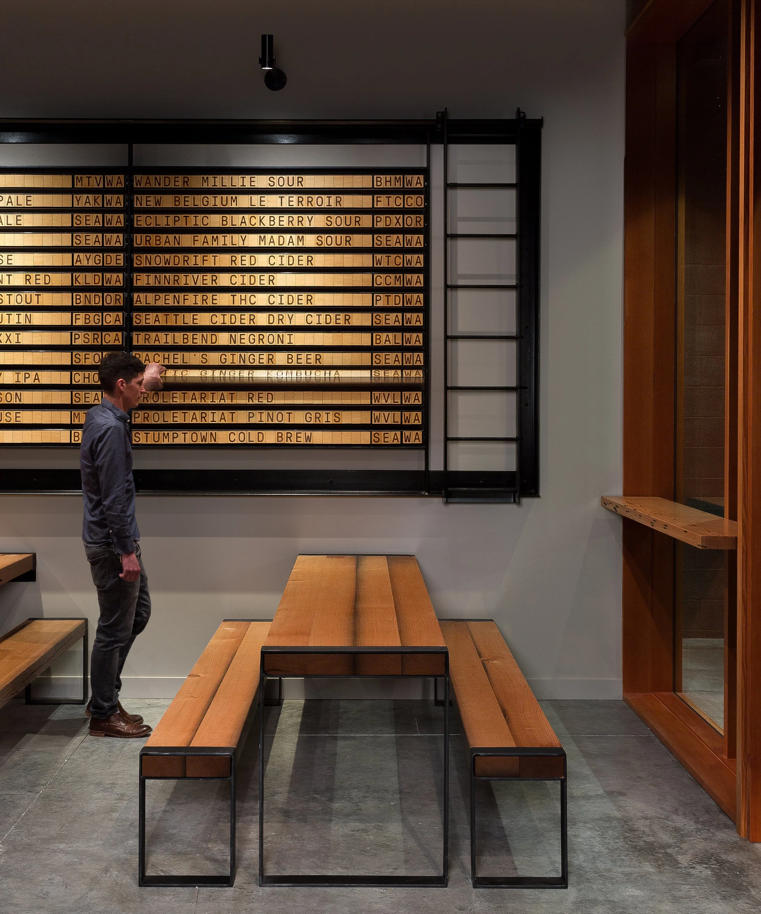 Trailbend Taproom_HK_011.jpg