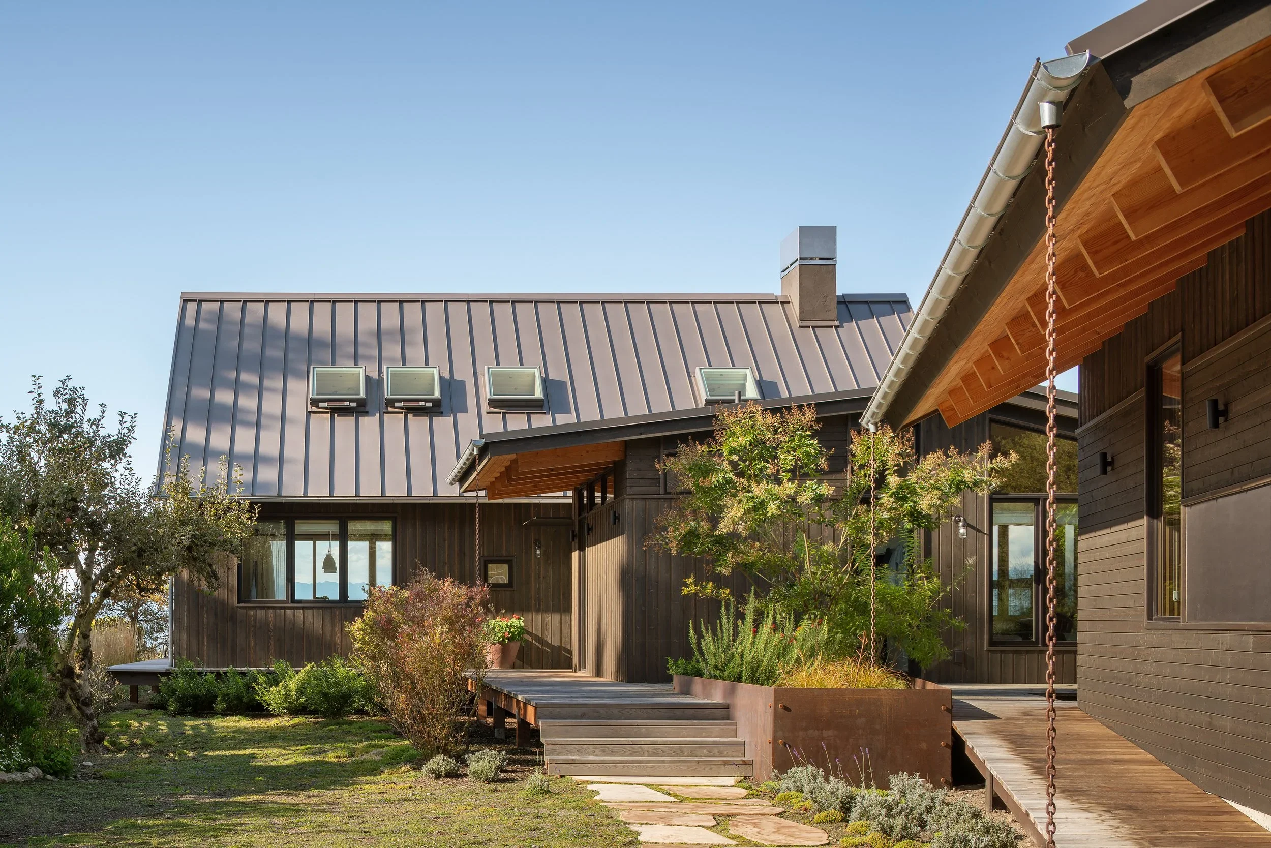 MUTINY BAY BEACH CABIN