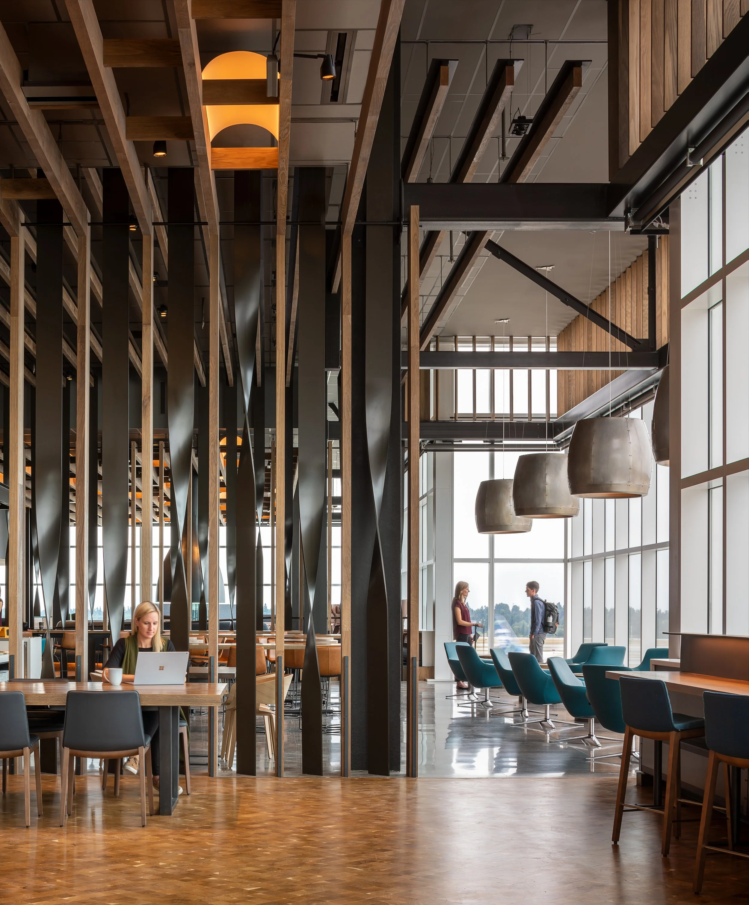 Alaska Lounge_AP_012.jpg