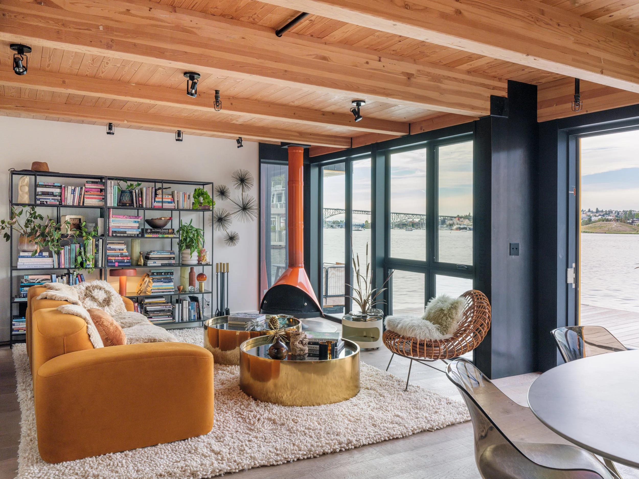 Eastlake Floating Home_EJ_006_low res.jpg