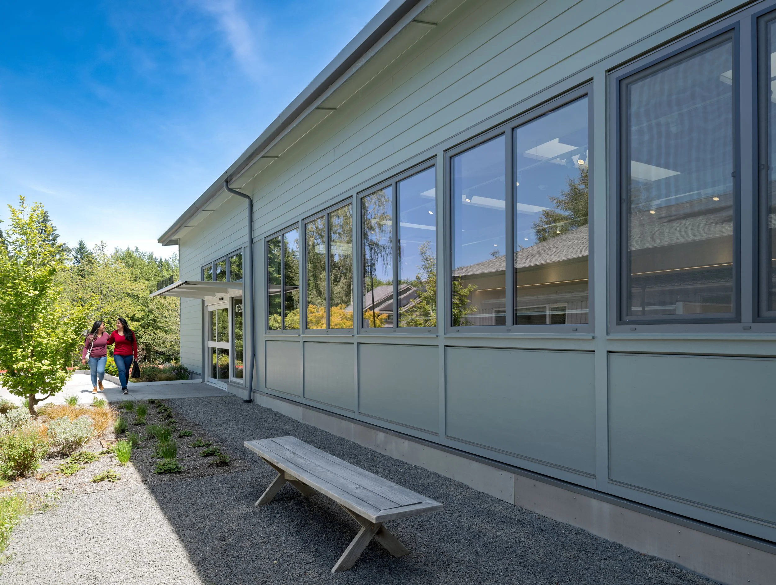 Vashon-Food-Bank-Courtyard-W-P.jpg