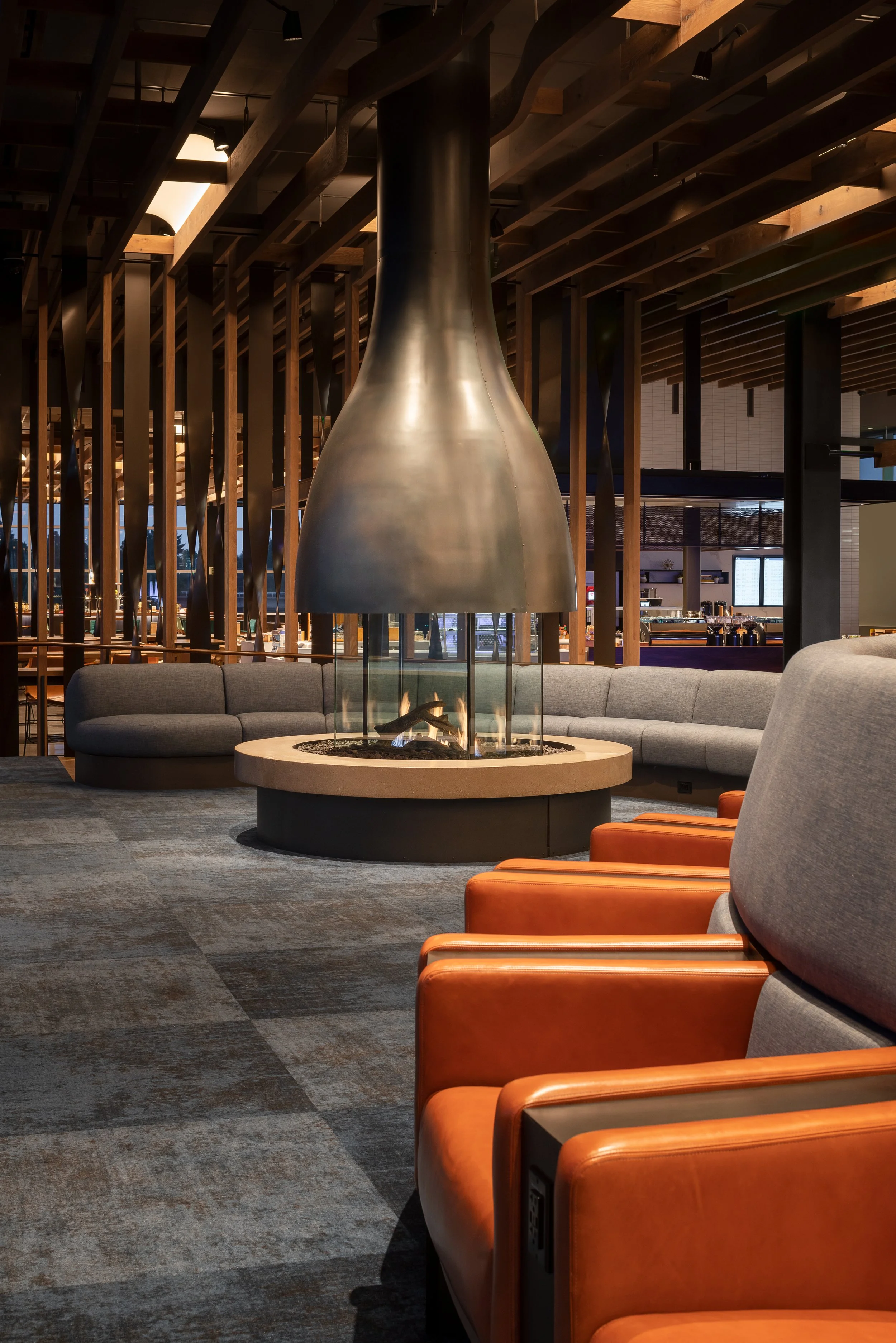 Alaska Lounge_AP_028.jpg