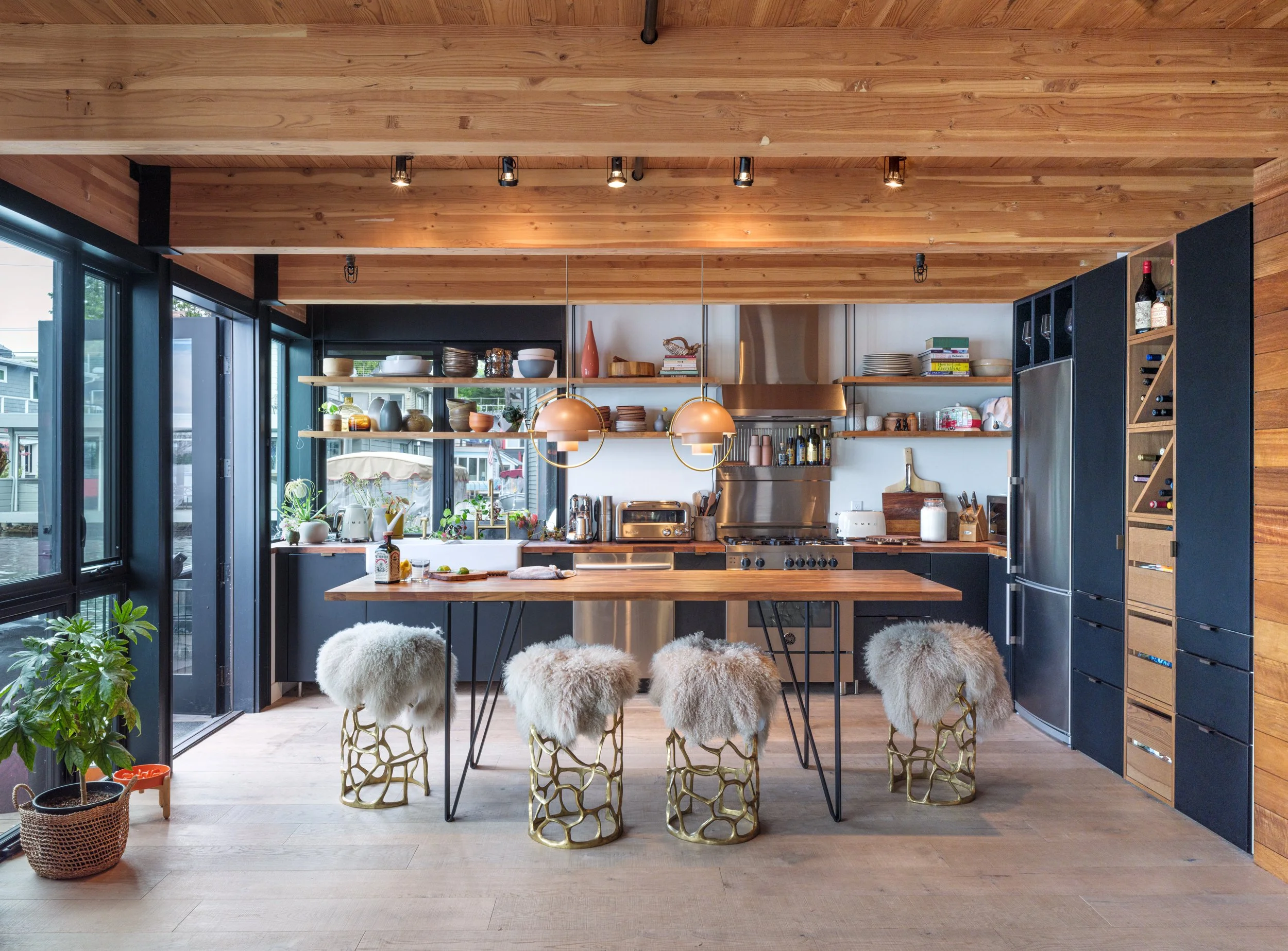 Eastlake Floating Home_EJ_004_low res.jpg