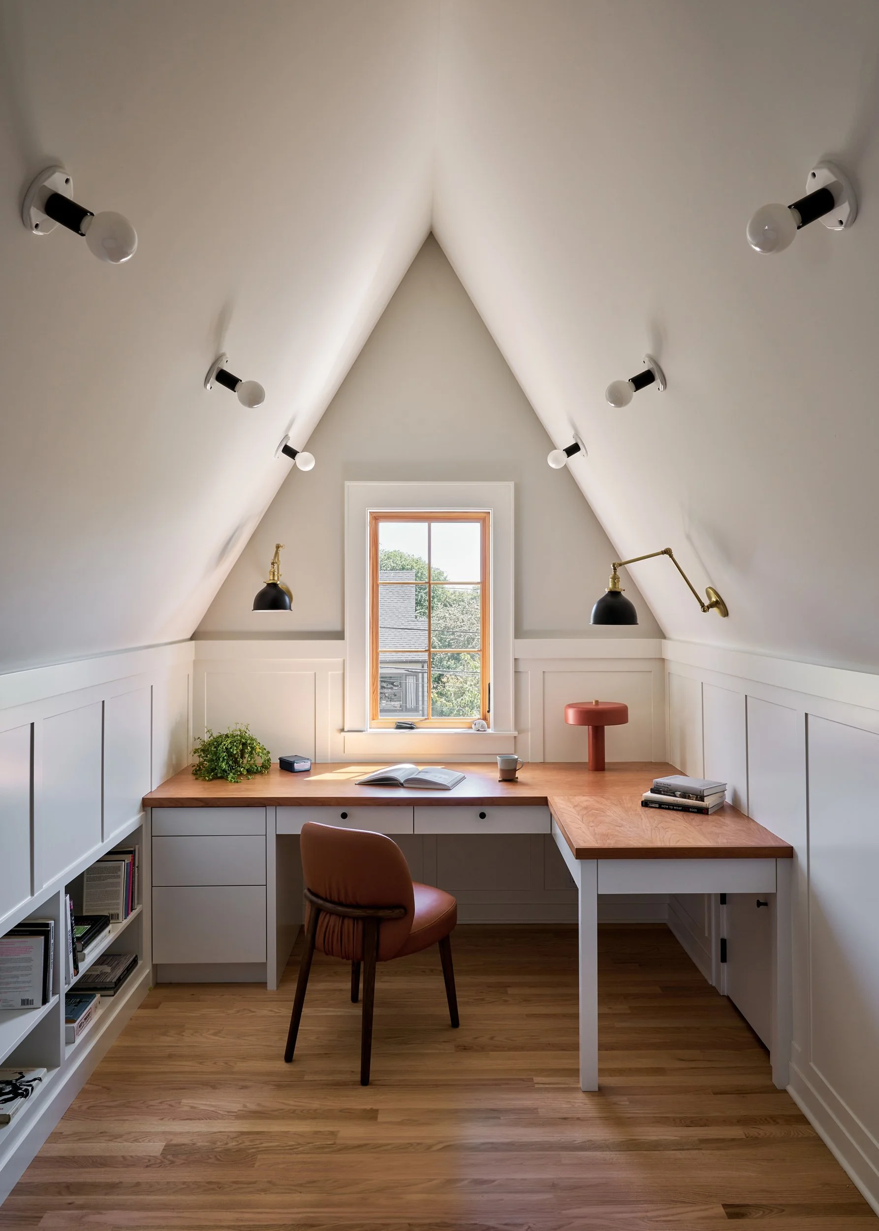 MAPLE LEAF RESIDENCE