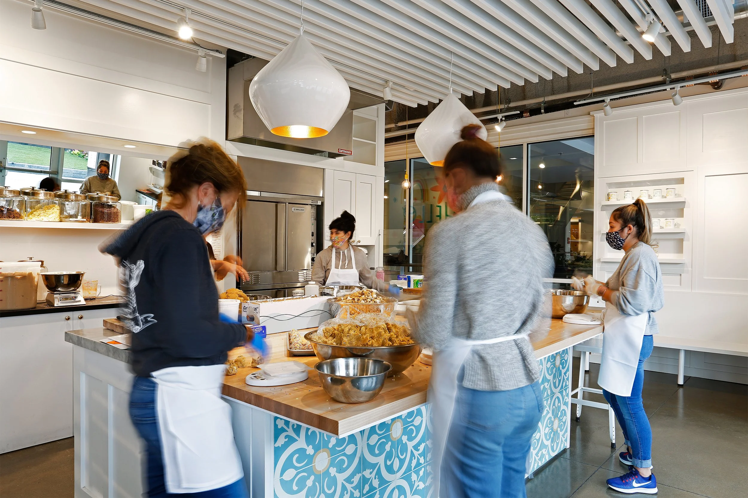 Hello Robin U Village_MW_002.jpg