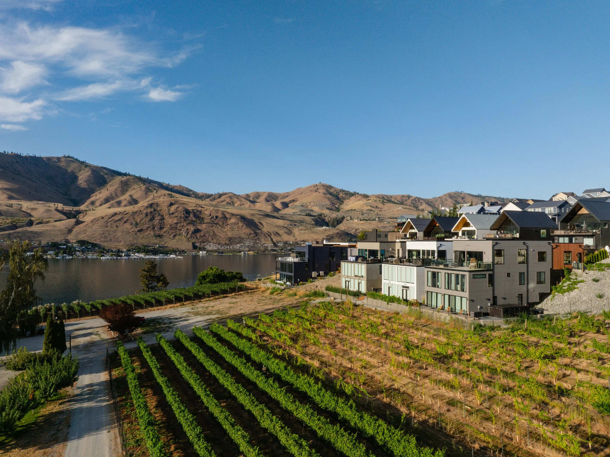 Chelan Lookout Houses_TH_003.jpg