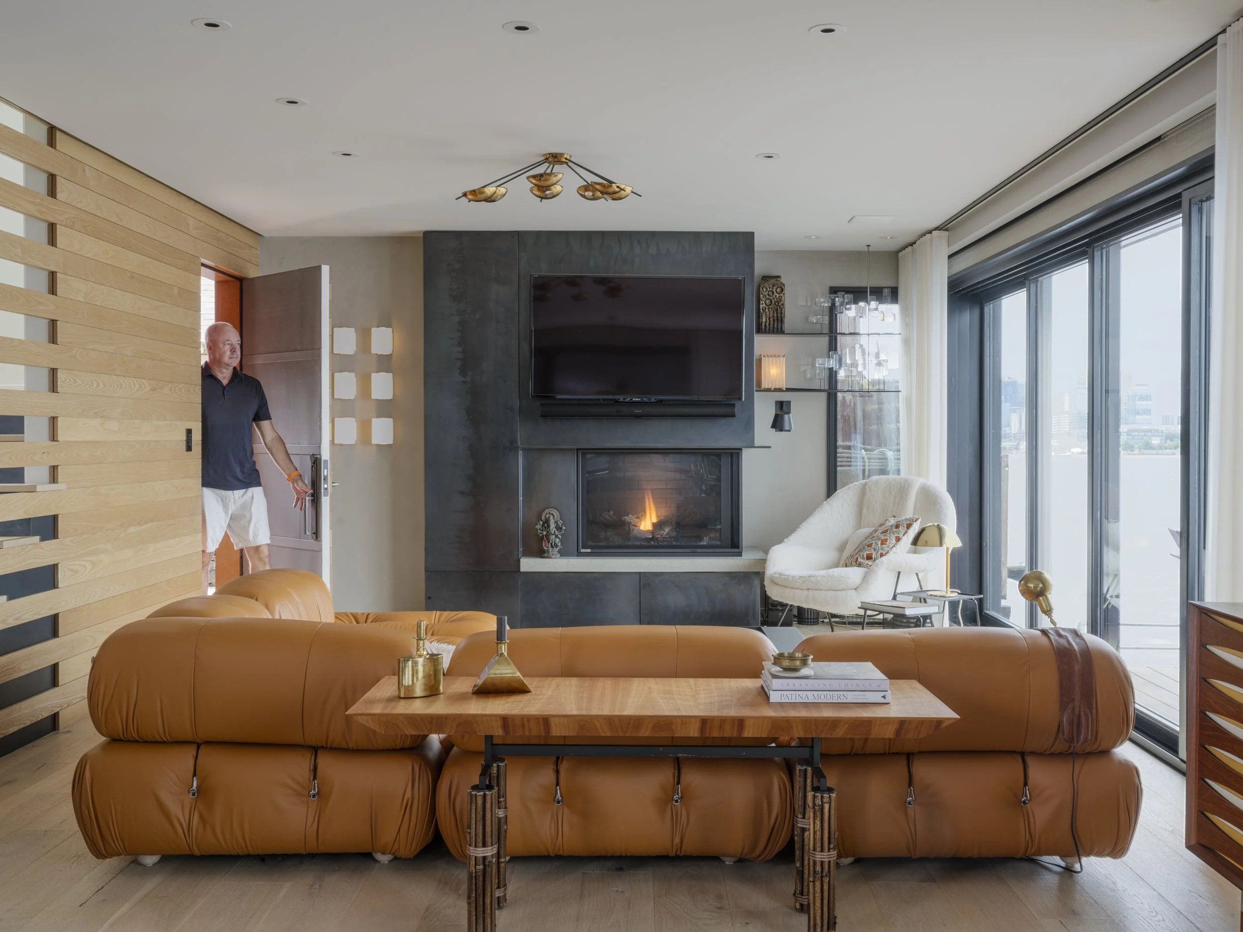 Modern Floating Home_EJ_026.jpg