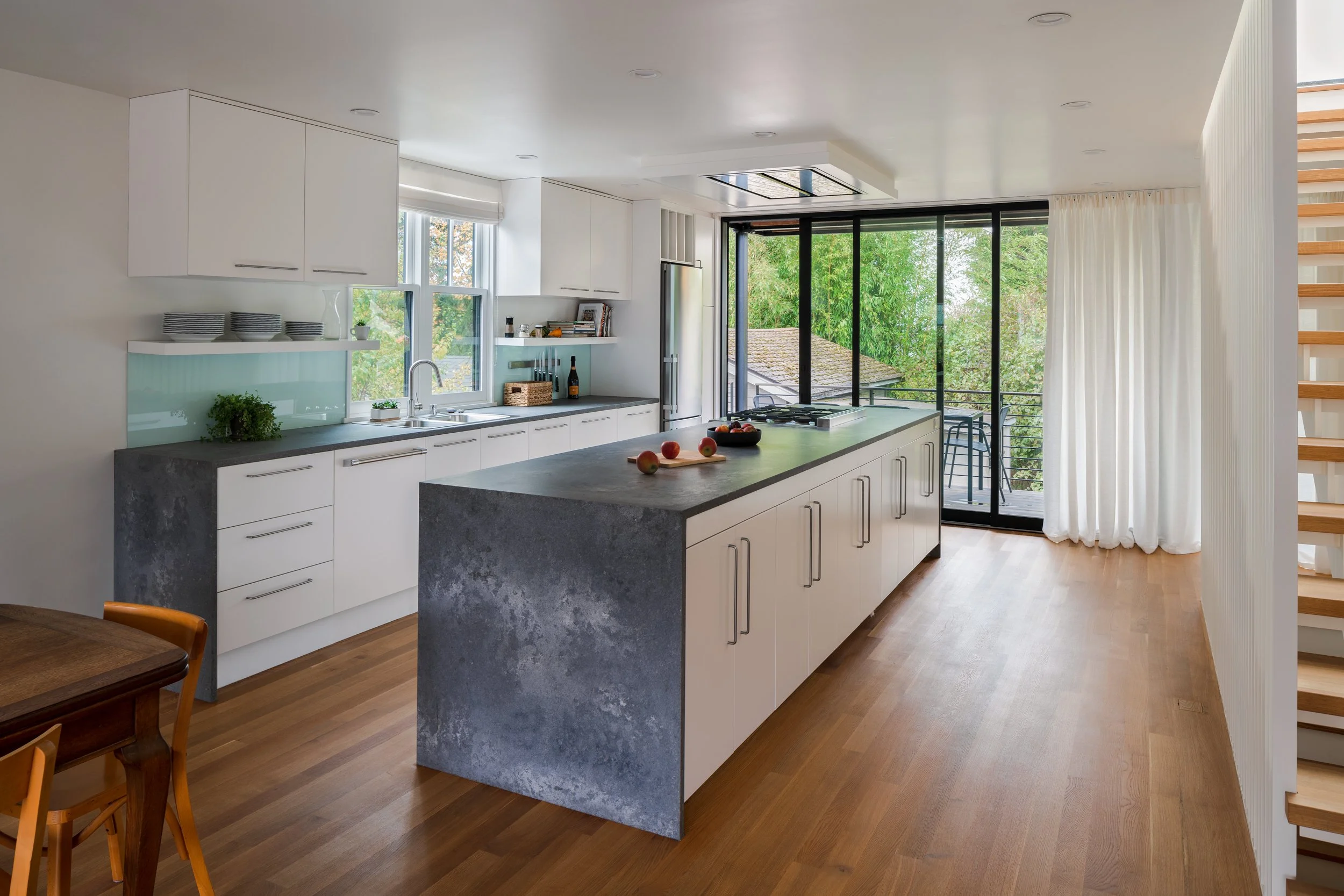 Phinney Haus_RE_001_low res.jpg