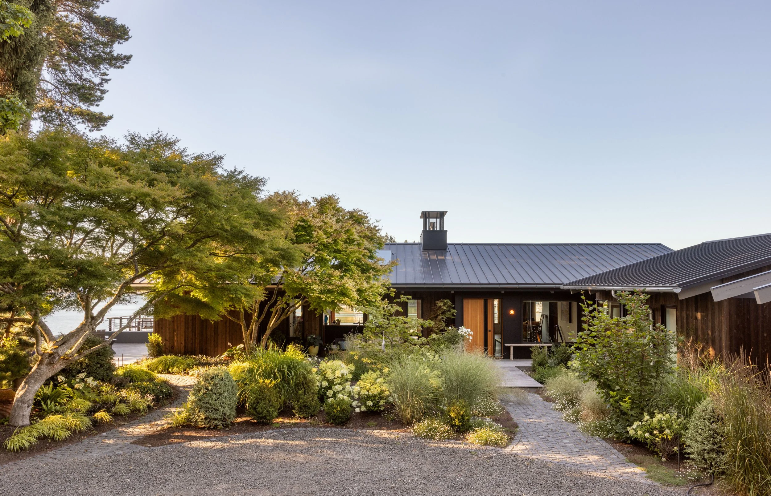 EAGLE HARBOR RESIDENCE