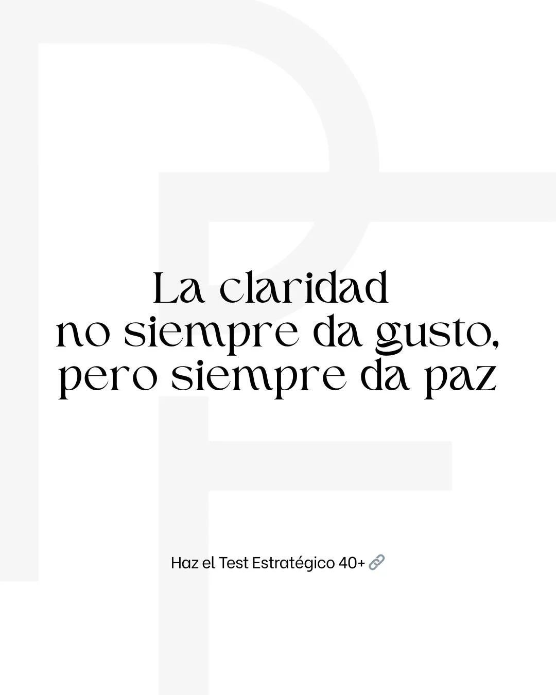 Hay claridad que no nos gusta. Pero igual es verdad.
No est&aacute;s buscando motivaci&oacute;n.
Est&aacute;s buscando realidad.
Y eso, a veces, incomoda.
Pero es el &uacute;nico lugar desde donde se puede decidir bien.

Cuando tienes 40+ y a&ntilde;