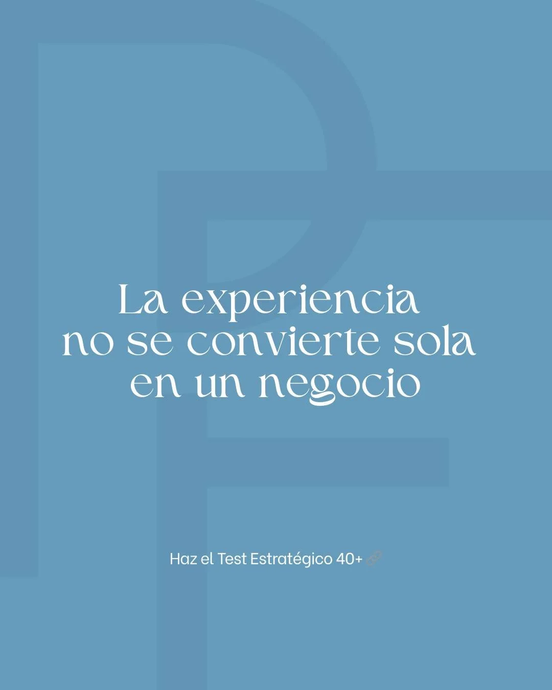 Algo que veo muy seguido en profesionales con mucha trayectoria, es que creen que solo por tener la experiencia, se convierte sola en una oportunidad de negocio.
Pero no funciona as&iacute;.
Puedes tener 20, 30 a&ntilde;os de carrera, una trayectoria