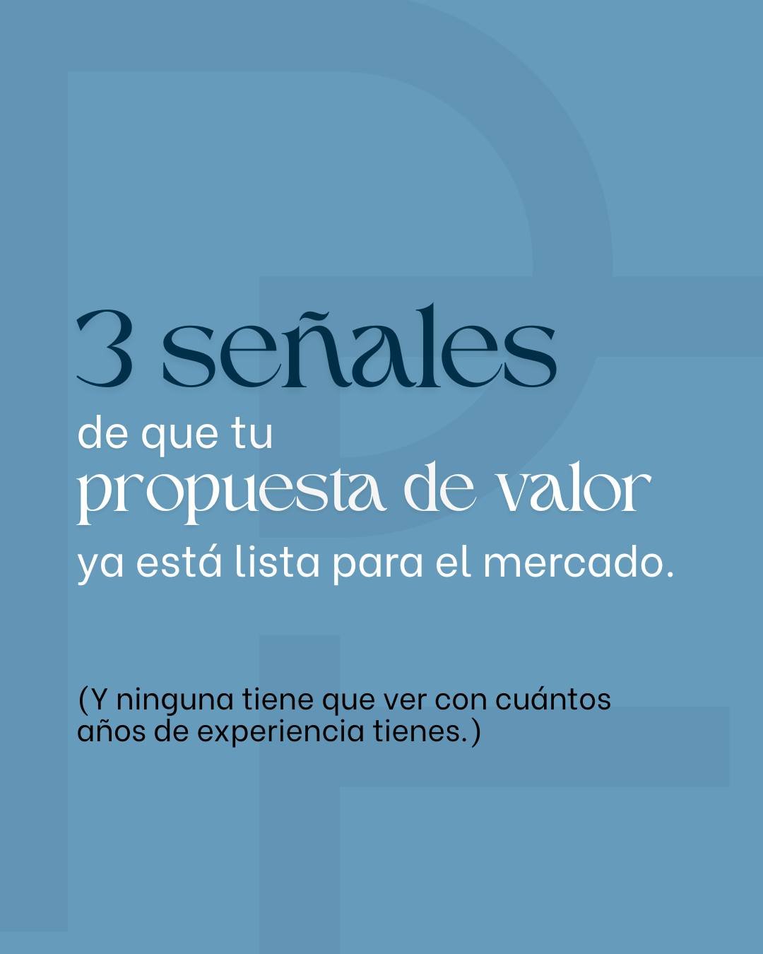 Decir "Soy consultor con 25 a&ntilde;os de experiencia en finanzas."
Eso no es una propuesta de valor. Es una descripci&oacute;n de tu CV. Y la diferencia puede ser costosa.
Tu experiencia es tu materia prima. Pero no se vende sola. Se vend