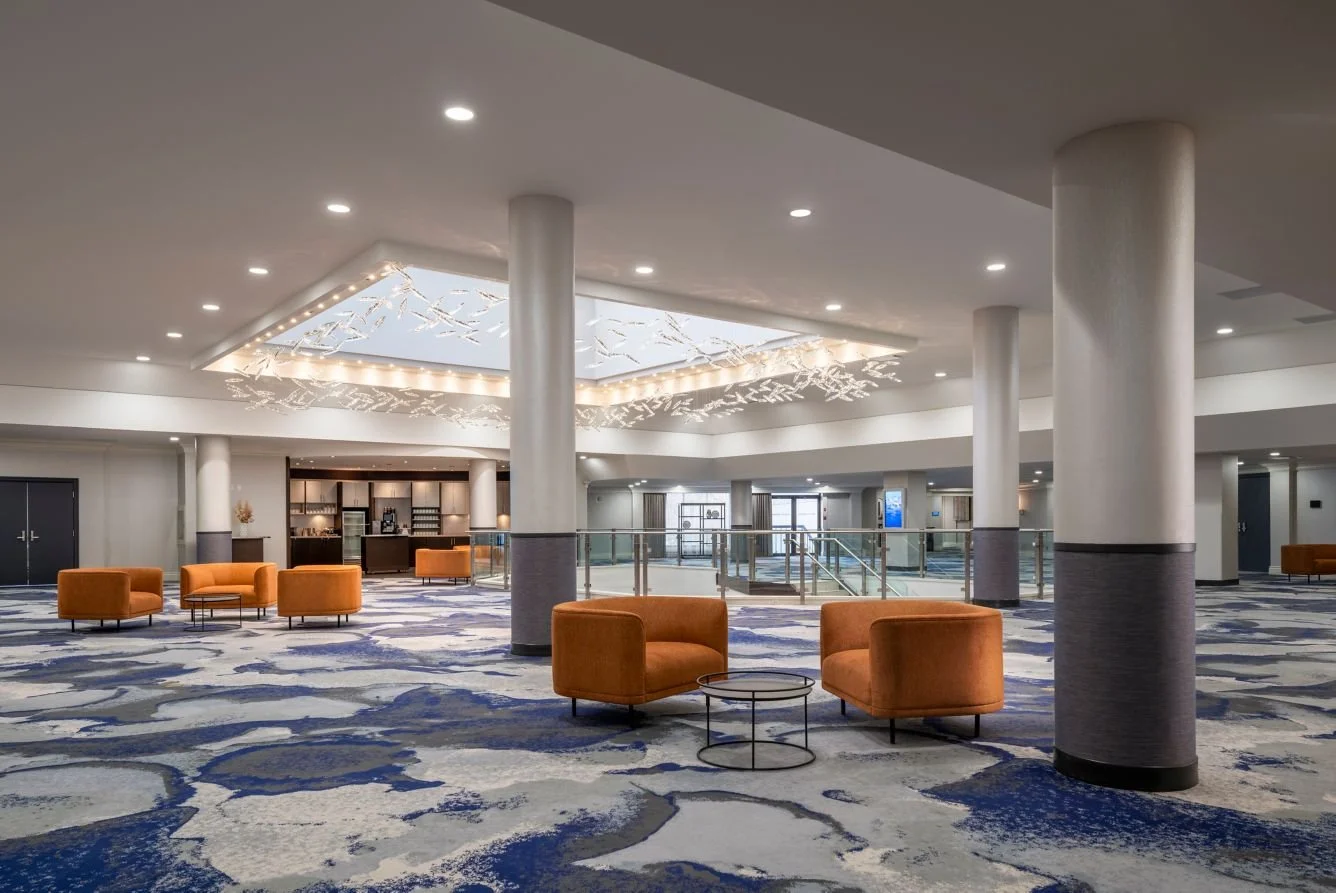 01_de-yxeds-conference-floor-daytime-13095_Classic-Hor.jfif