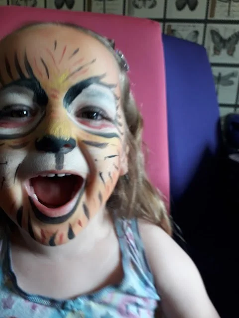 tigerface.jpg