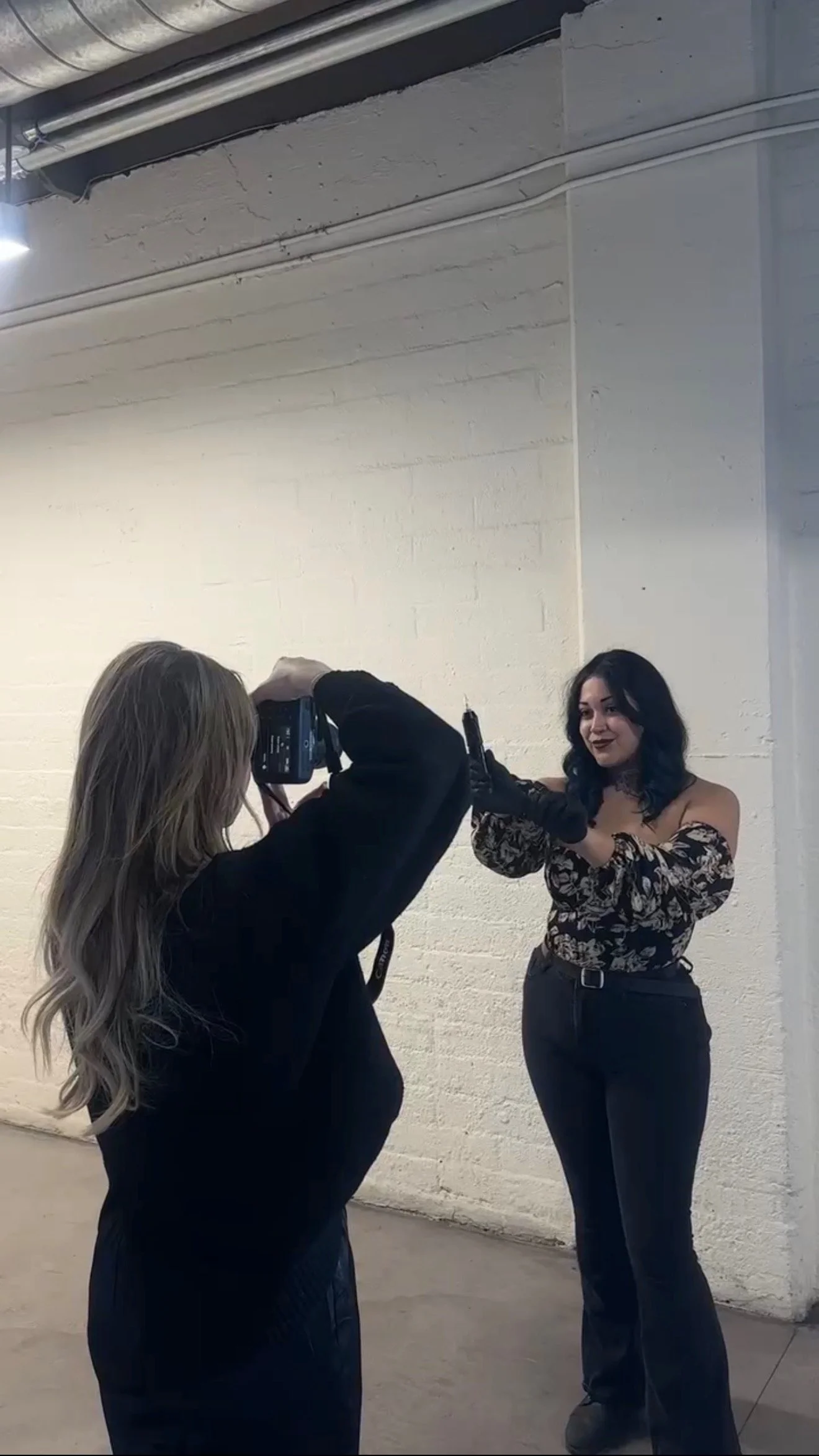 PMU student practicing lip blush on live model in Las Vegas.