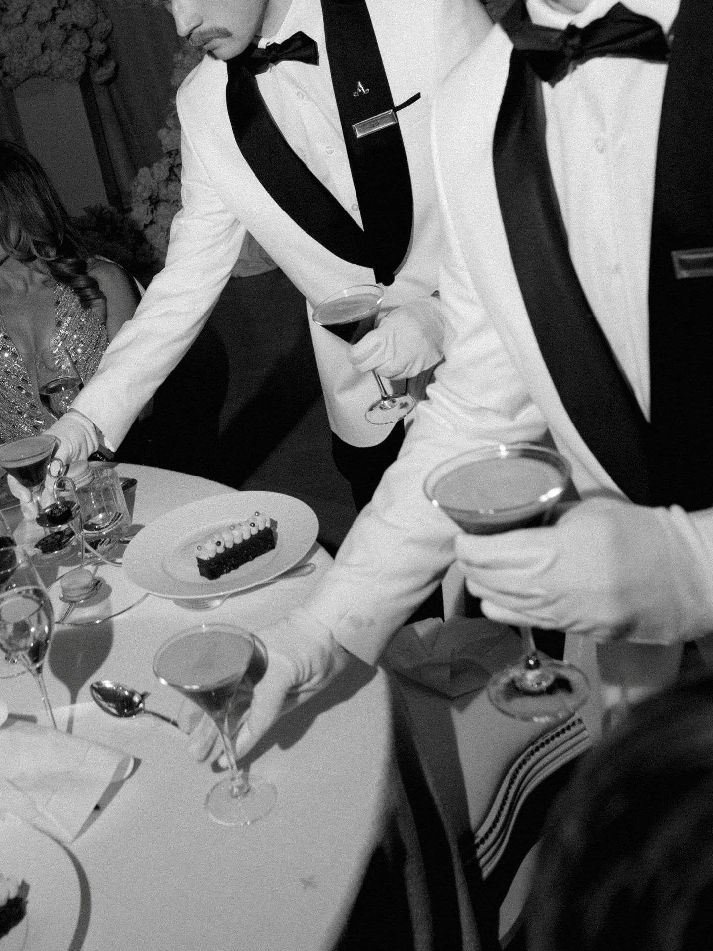 Perfectly choreographed espresso martinis after dinner, served with style.

Photography @hollyclarkphotography 
Hospitality attire @tommurphys