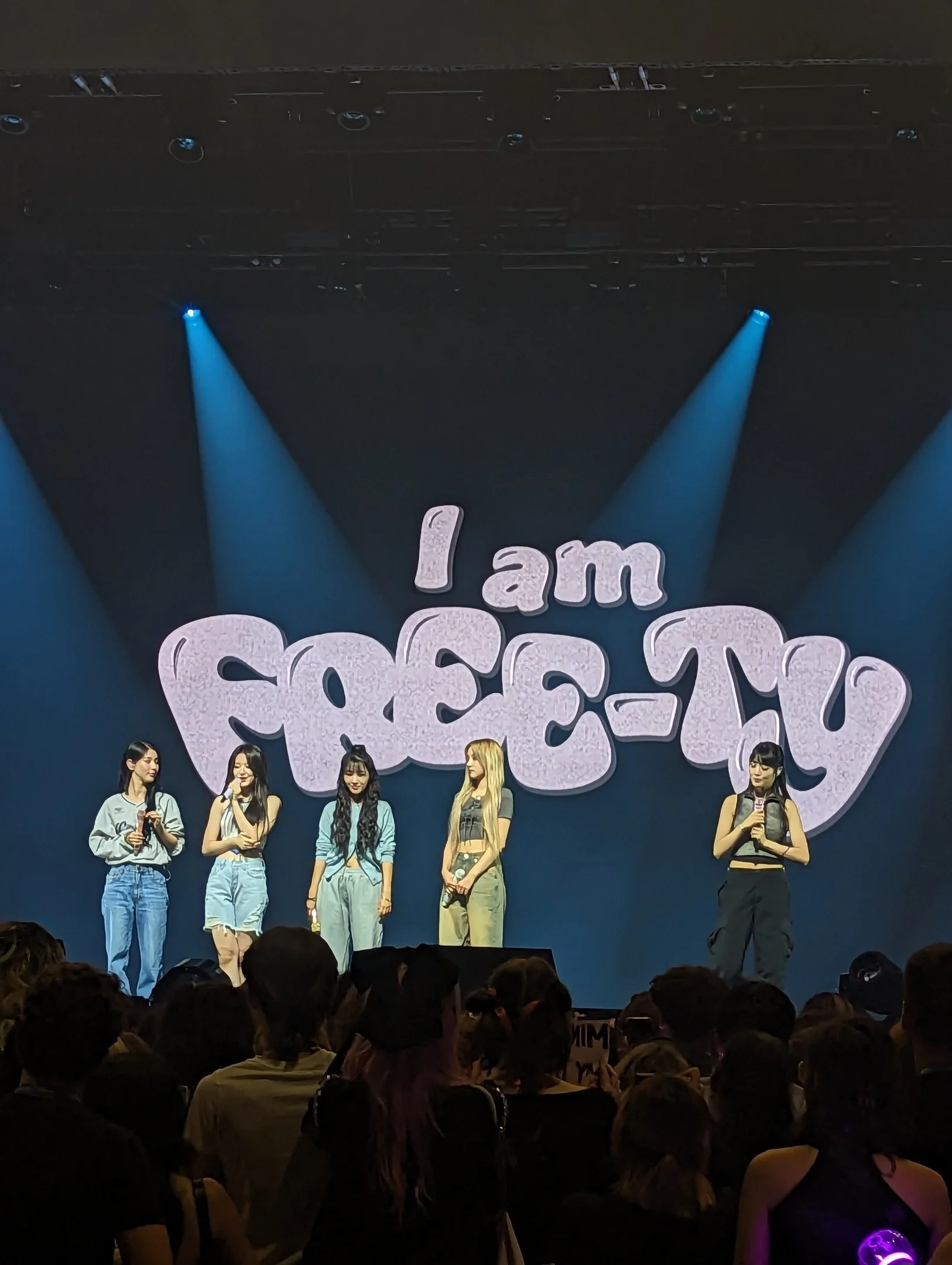 I-DLE in PARIS