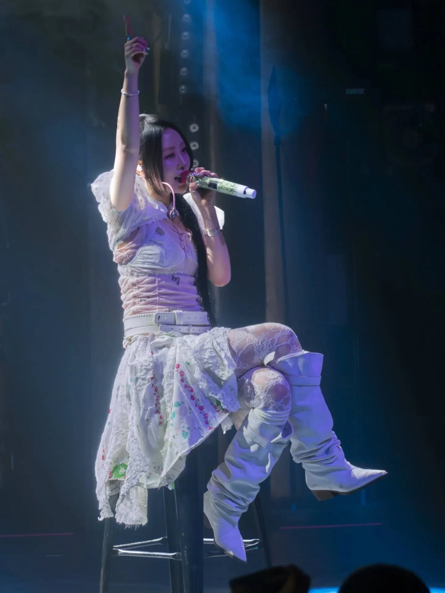 Barcelona looked good on Yves and her crew. 🍏

#Yves #이브 #YvesEuropeTour2026 #YvesBarcelona #concertphotography📷
