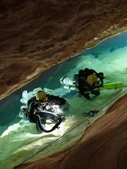 Photo by Robbie Shone