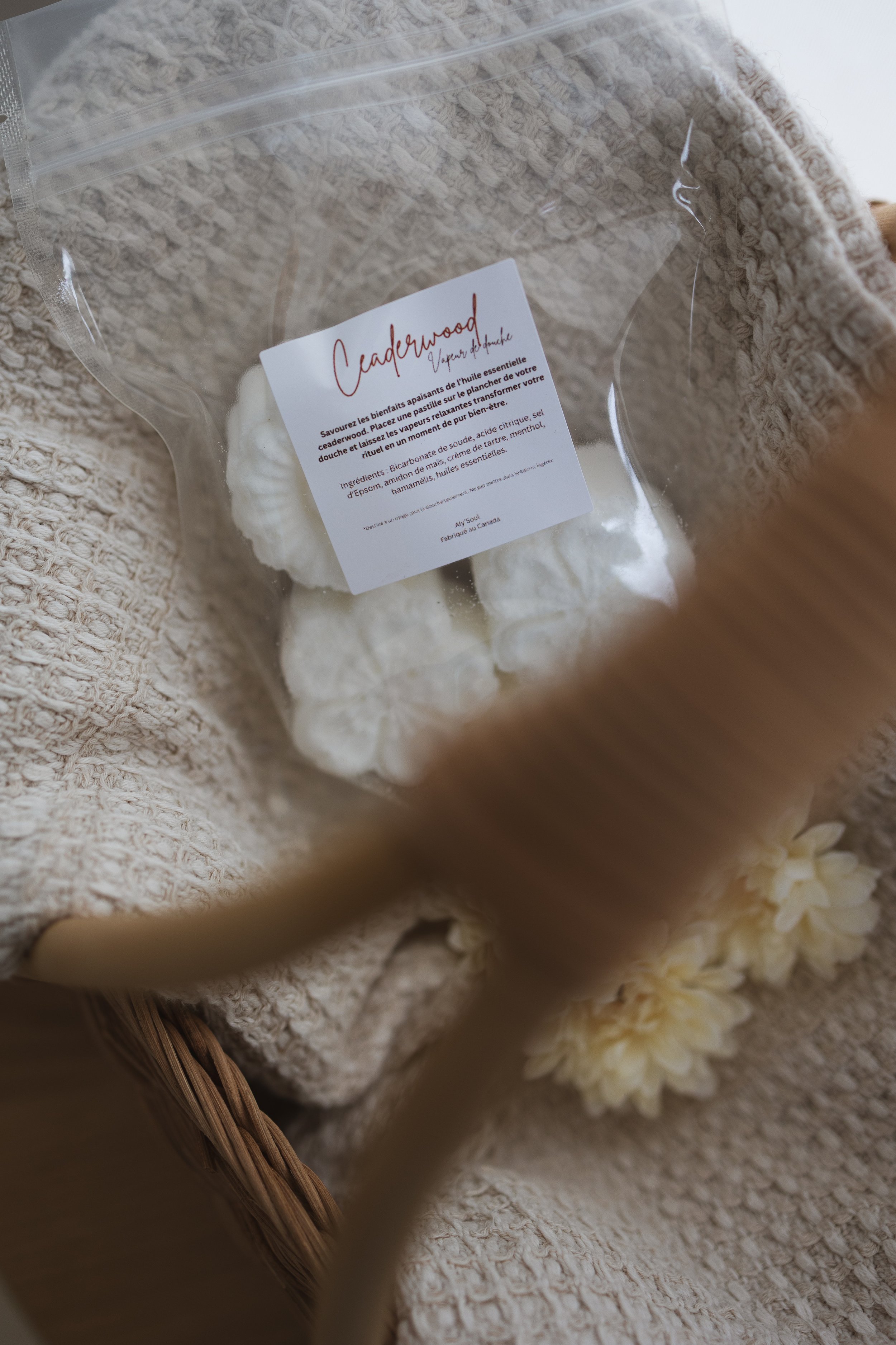 Shower Steamer Ceaderwood