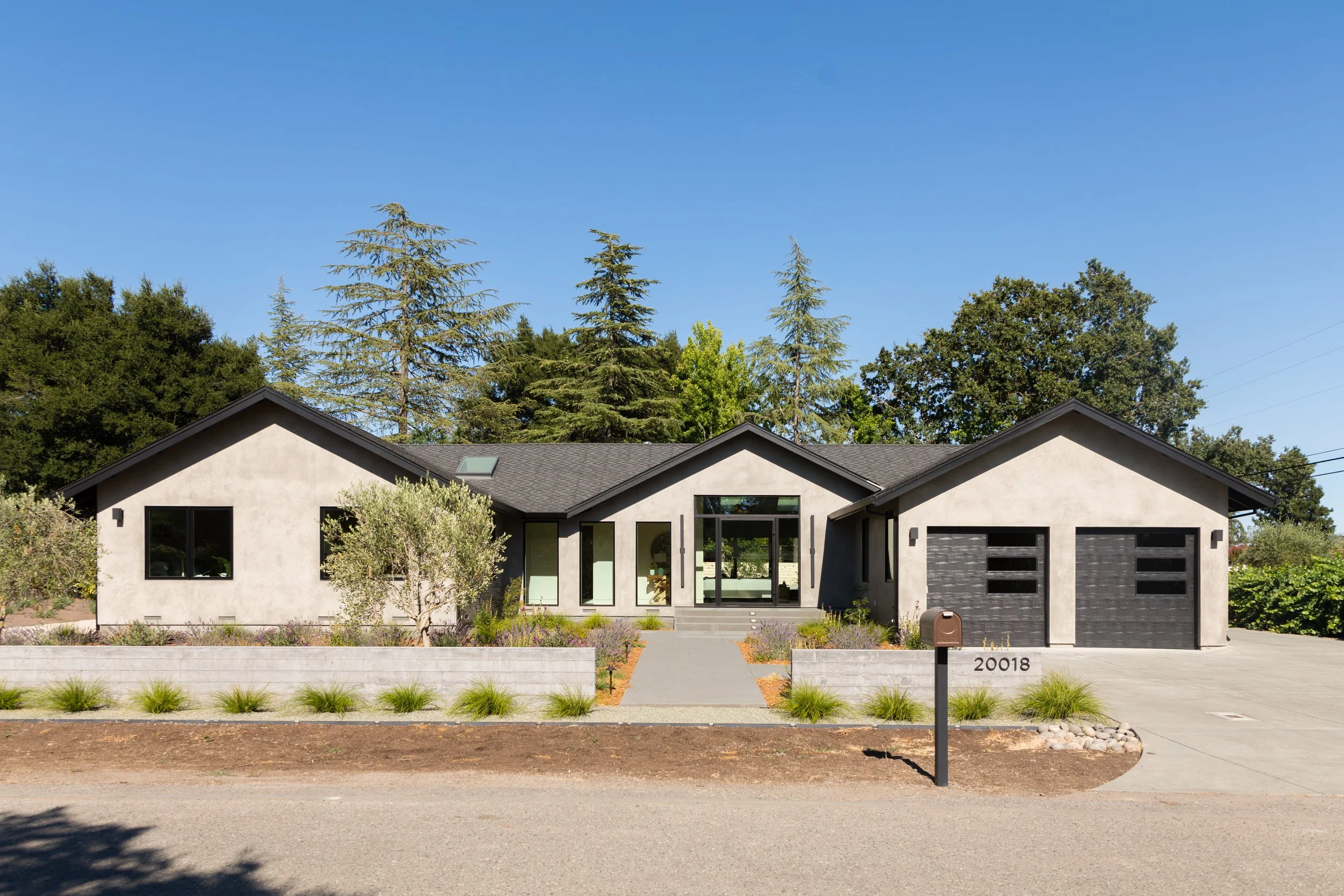 20018 St. Germain 01.jpg