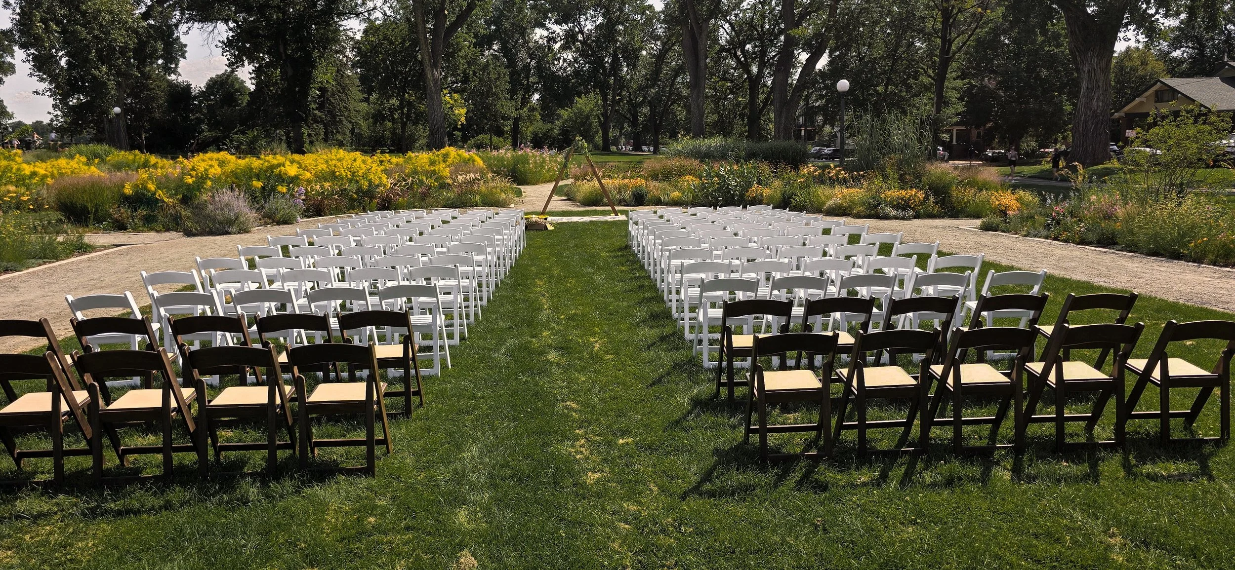 Outdoor Ceremony in Wash Park Denver, Colorado