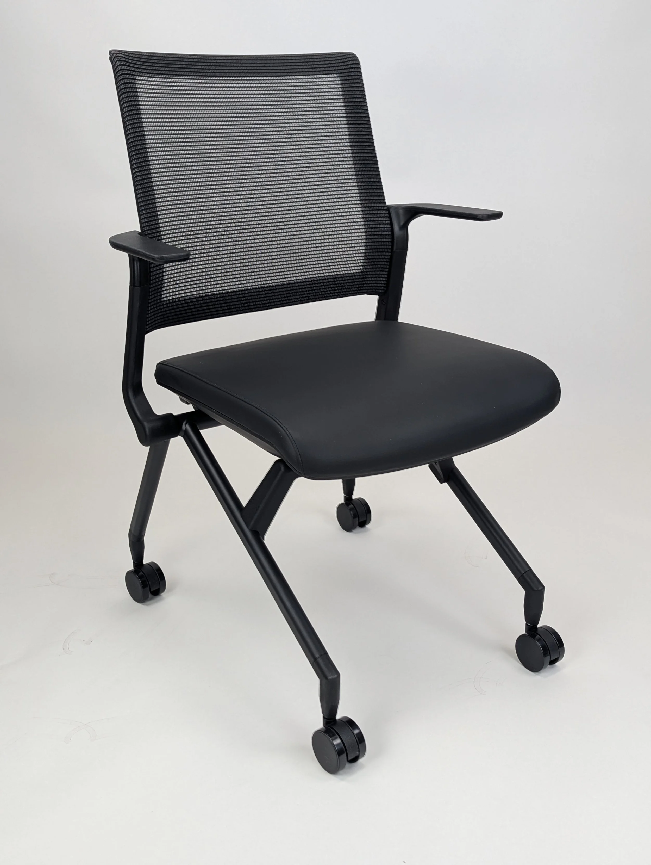 B-LU Nesting Chair